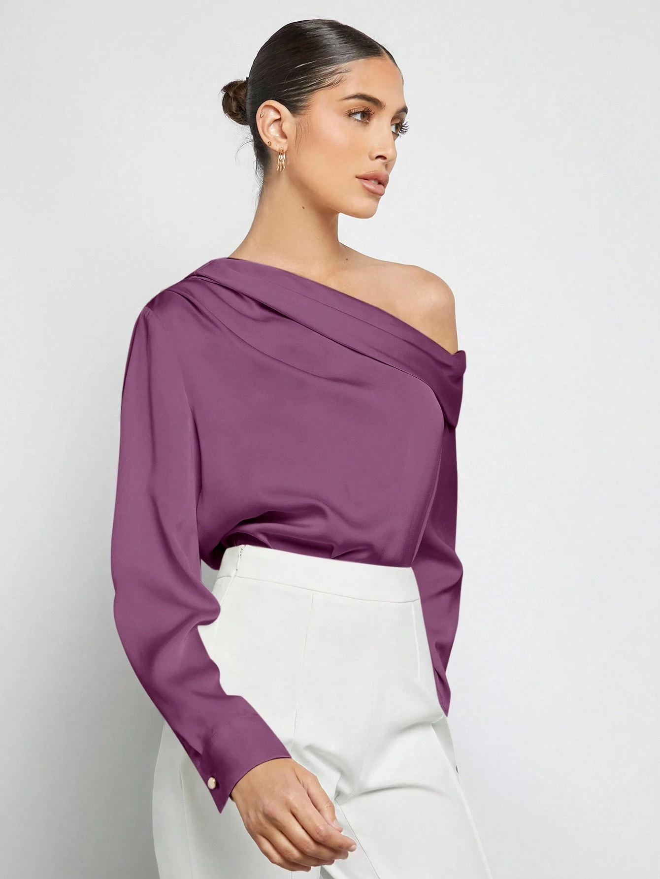 BizChic Blouse en satin plissée drapée à design asymétrique pour femmes, bleu poussiéreux, élégante pour l'été et le bureau, manches longues amples, style minimaliste business décontracté — vue 11