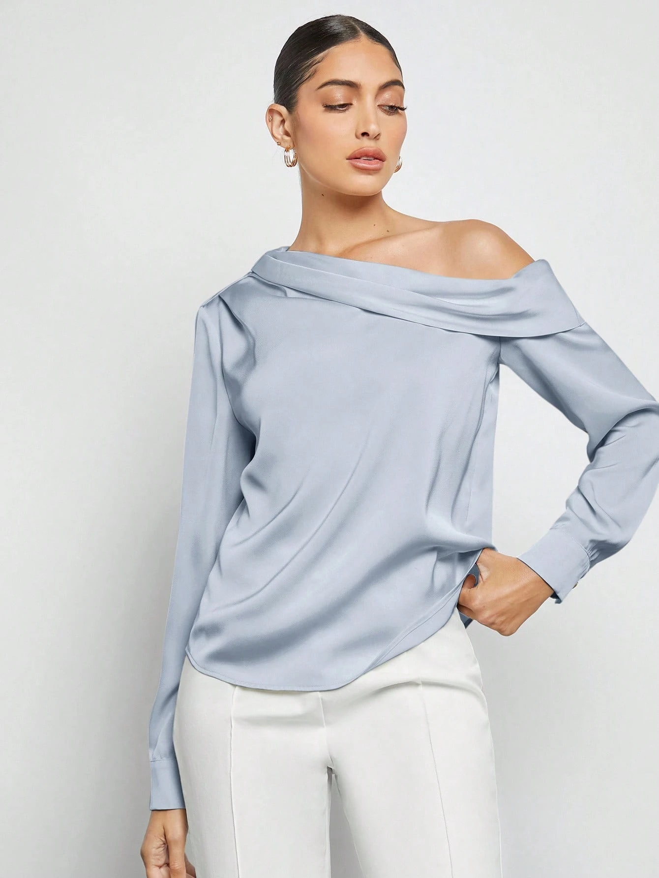 BizChic Blouse en satin plissée drapée à design asymétrique pour femmes, bleu poussiéreux, élégante pour l'été et le bureau, manches longues amples, style minimaliste business décontracté — vue 16