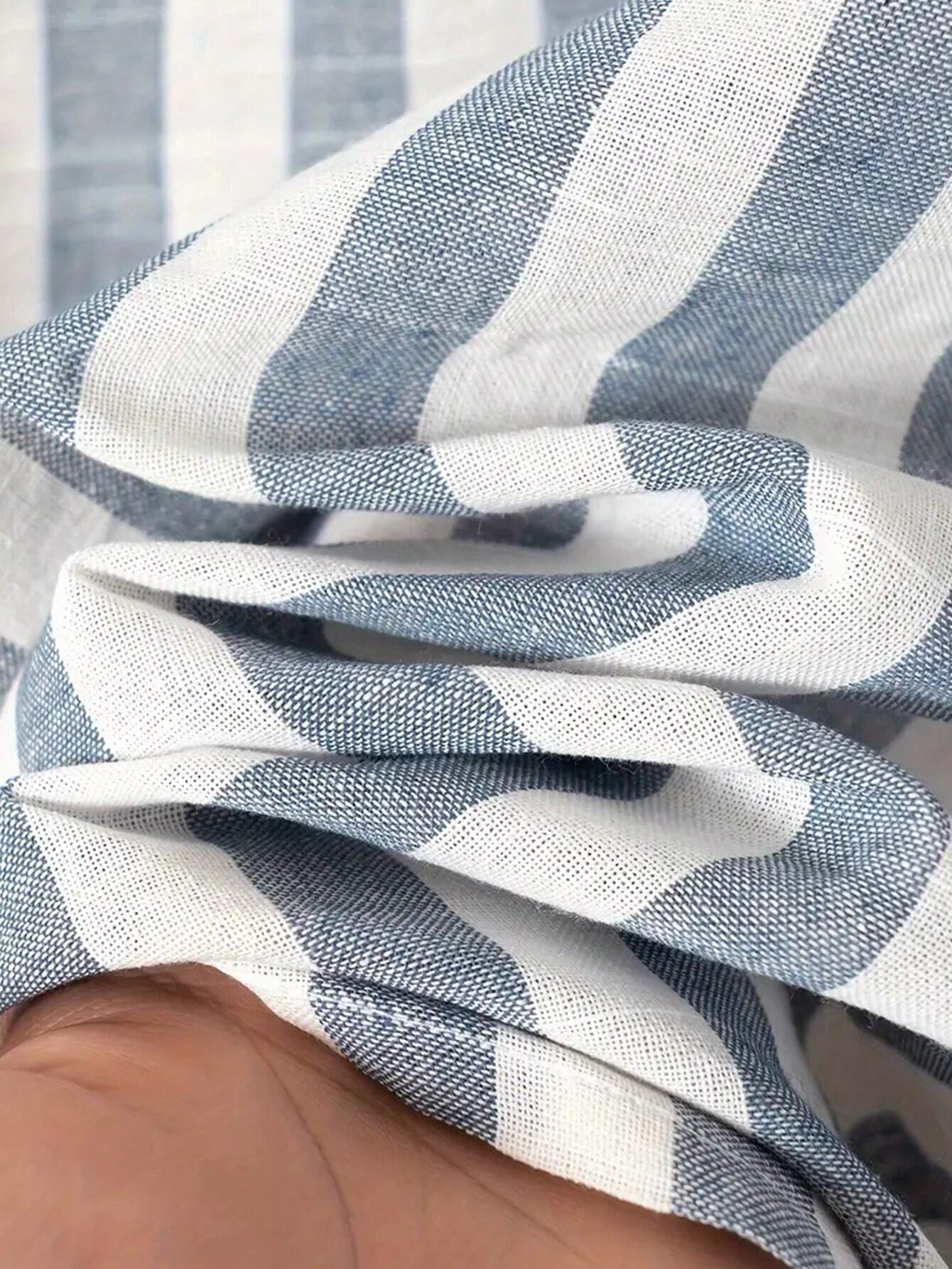 Chemise décontractée pour homme à manches longues, col montant, boutonnée, en matériau rigide — vue 3