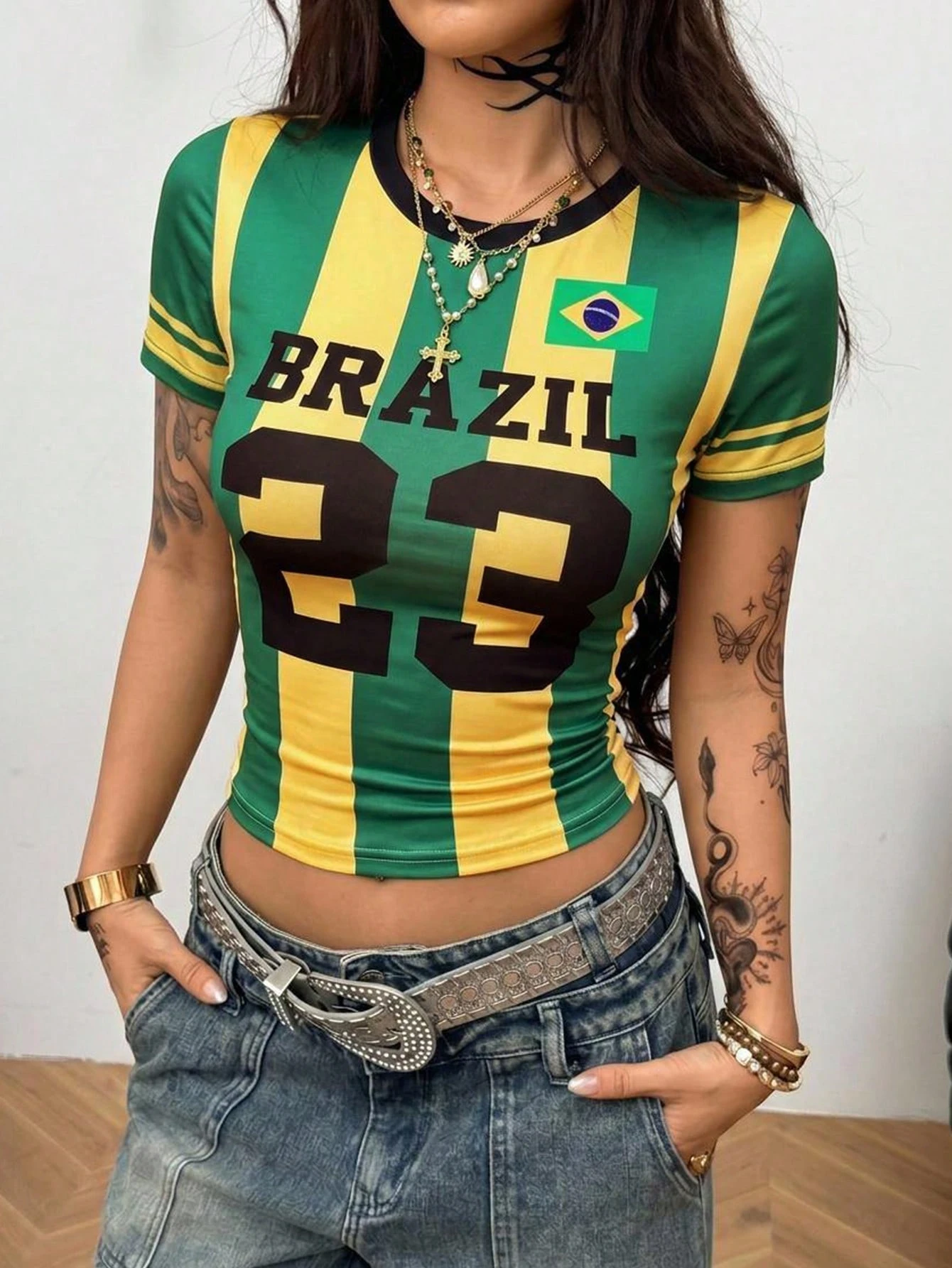 Coolane Top style maillot de basket pour femme avec imprimé lettres graphique Brésil jaune et vert, coton, streetwear d'été, city break, hip hop Y2K rétro vintage sport — vue 7