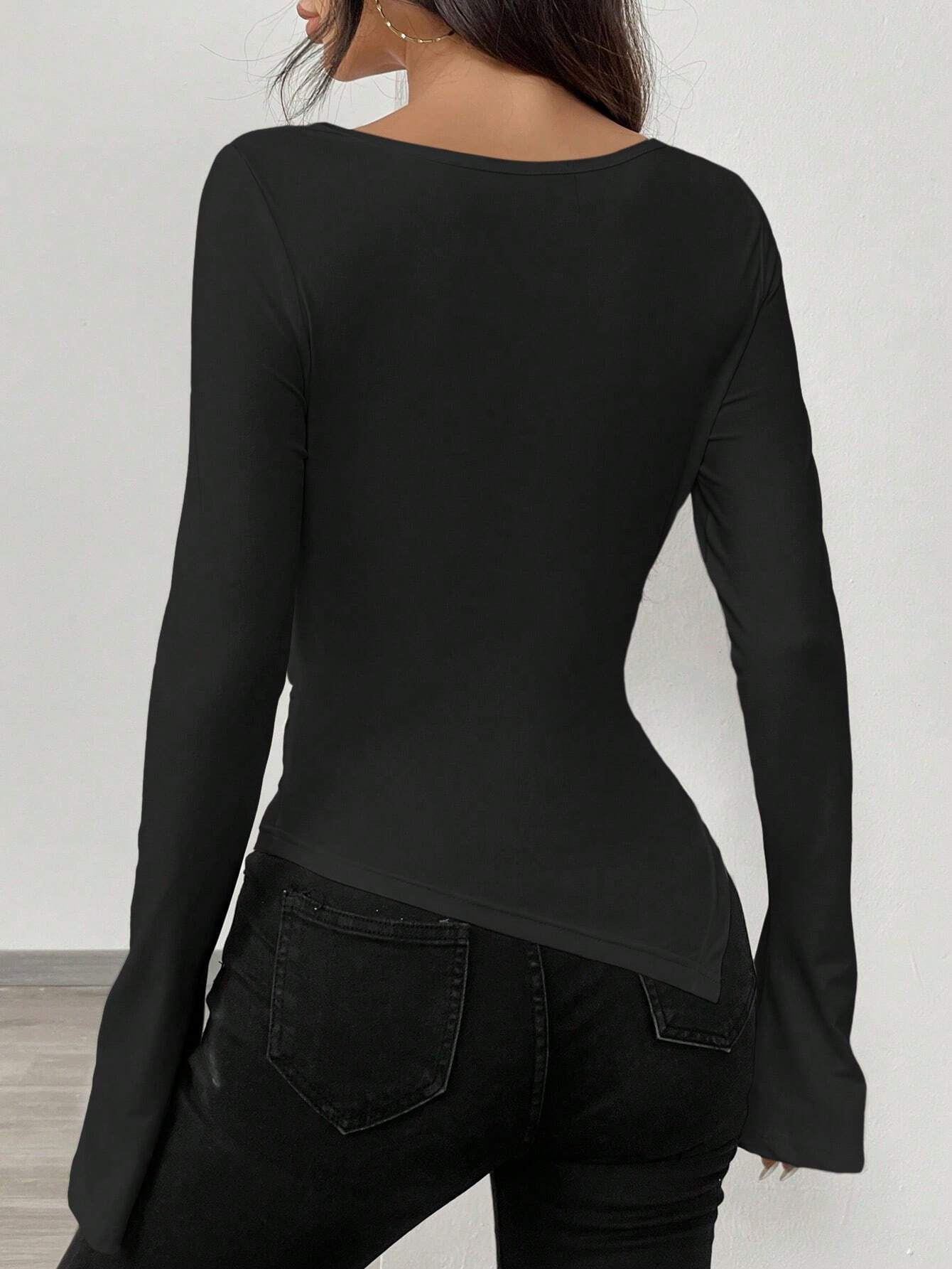 Raffinéa T-shirt tricoté avec ourlet asymétrique, bretelles réglables, taille cintrée ajustée, pouvant être porté hors des épaule — vue 2