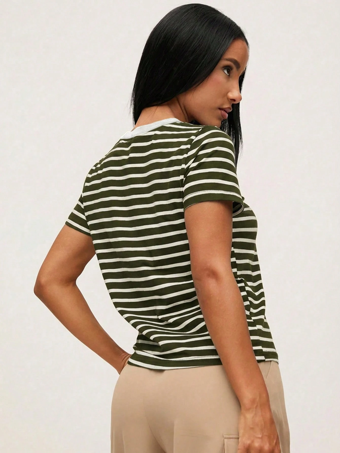 BASICS T-shirt décontracté à imprimé rayé col rond, été pour femmes — vue 2