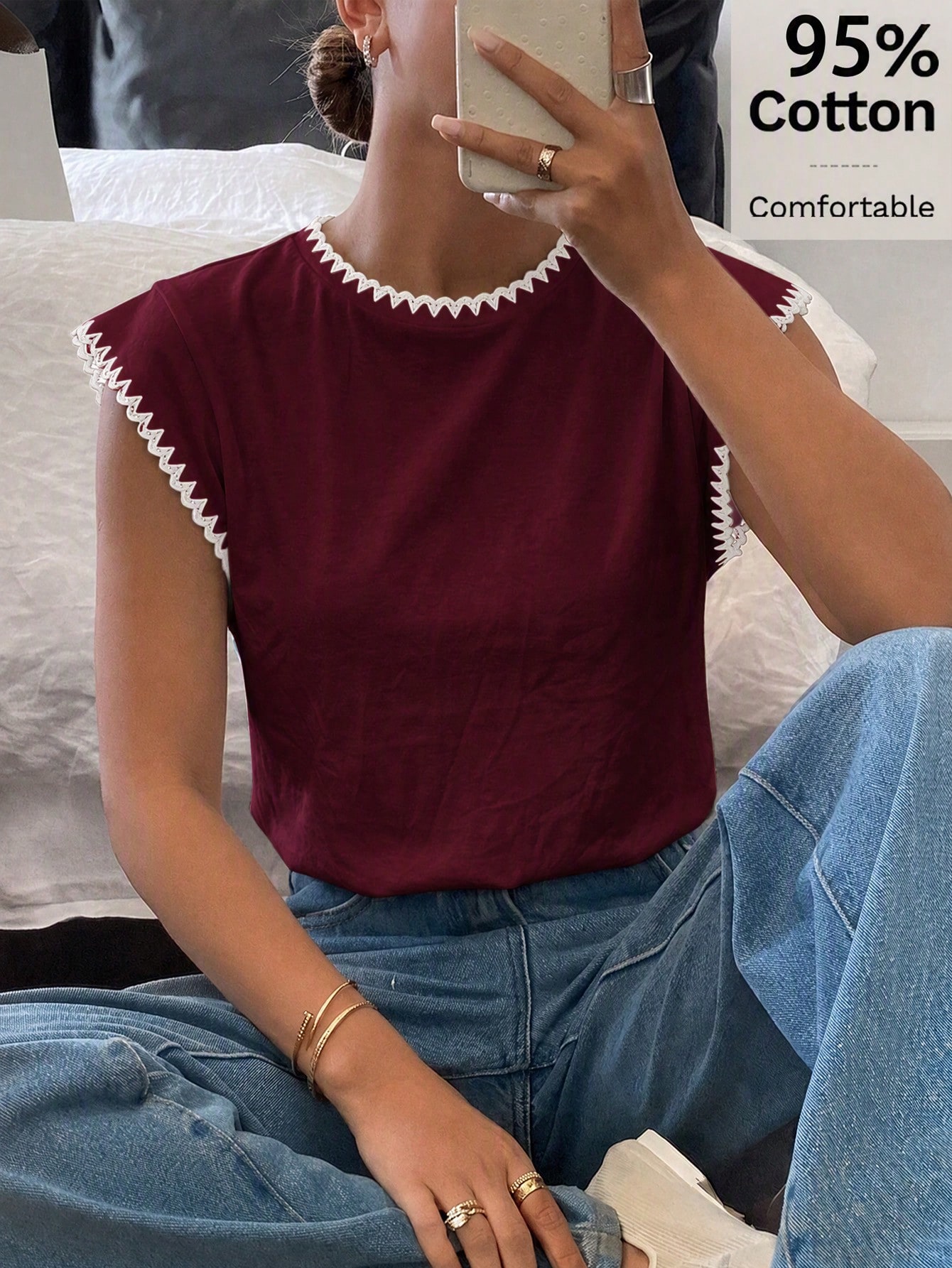 Siren Gaze T-shirt décontracté minimaliste bordeaux pour femmes avec broderie de coquillage — vue 4