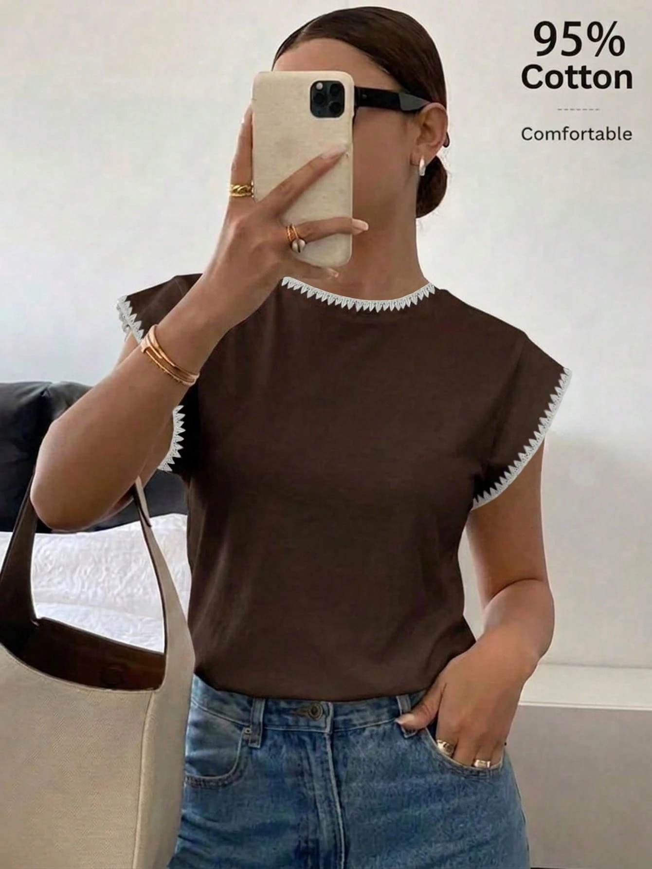 Siren Gaze T-shirt décontracté minimaliste bordeaux pour femmes avec broderie de coquillage — vue 5