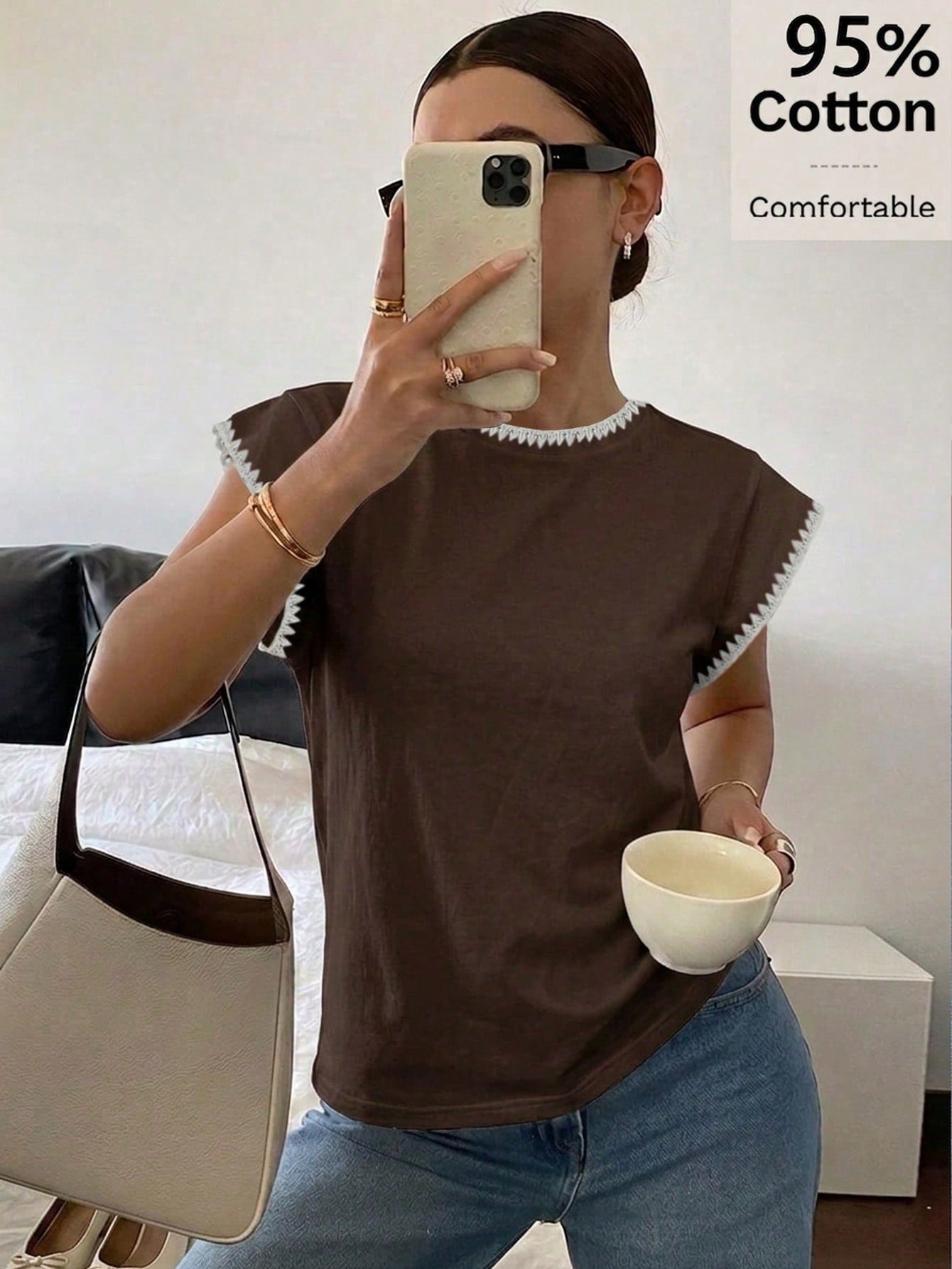 Siren Gaze T-shirt décontracté minimaliste bordeaux pour femmes avec broderie de coquillage — vue 7