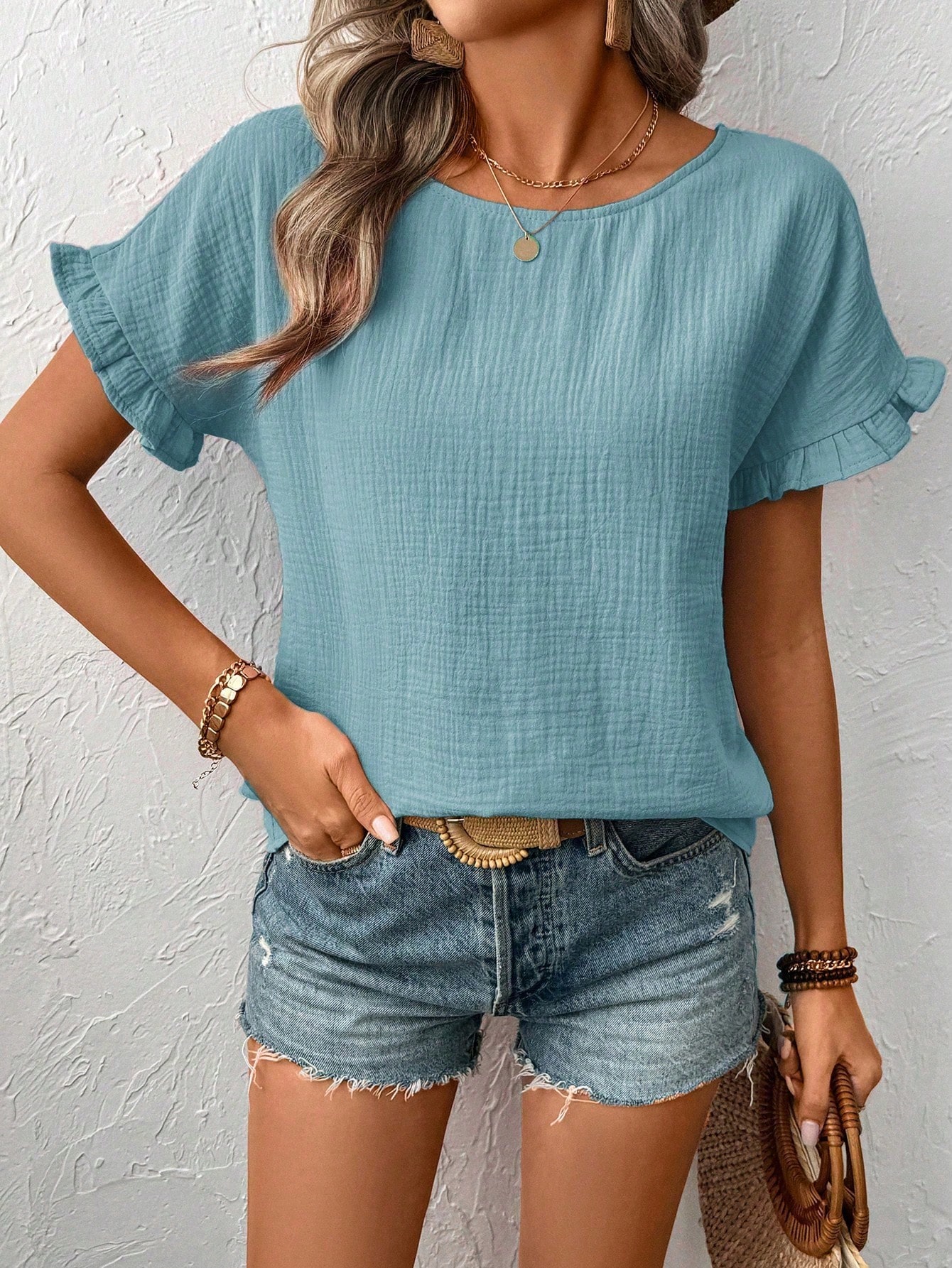Breezaya Blouse à encolure ras-du-cou unie avec volants, manches courtes, — vue 6