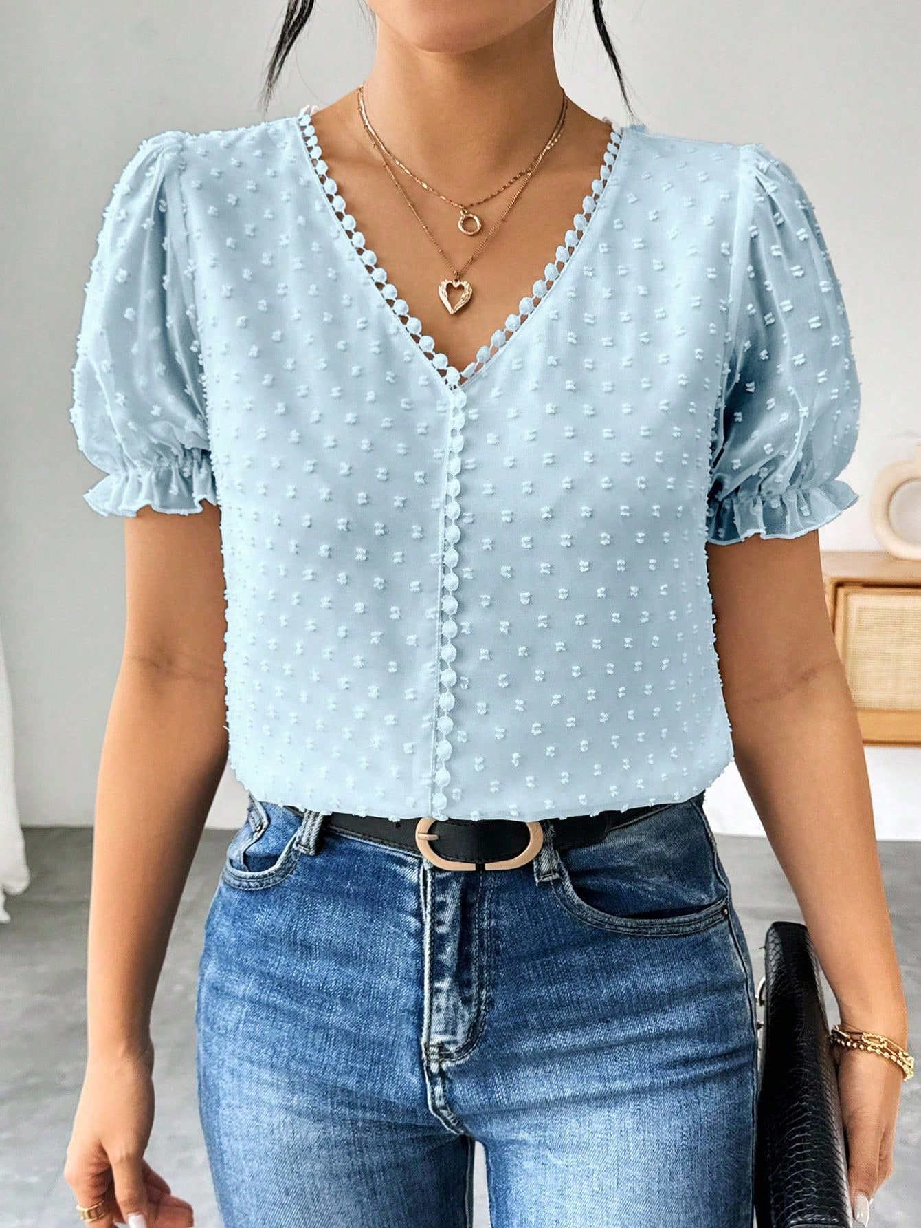 aivellea Blouse en mousseline de soie à pois français à la mode pour femmes, chemise élégante et intellectuelle à manches courtes avec design à volants pour l'été — vue 9
