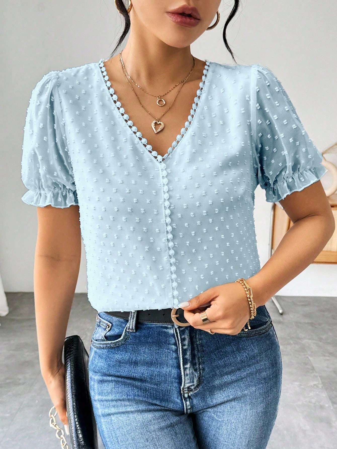 aivellea Blouse en mousseline de soie à pois français à la mode pour femmes, chemise élégante et intellectuelle à manches courtes avec design à volants pour l'été — vue 10