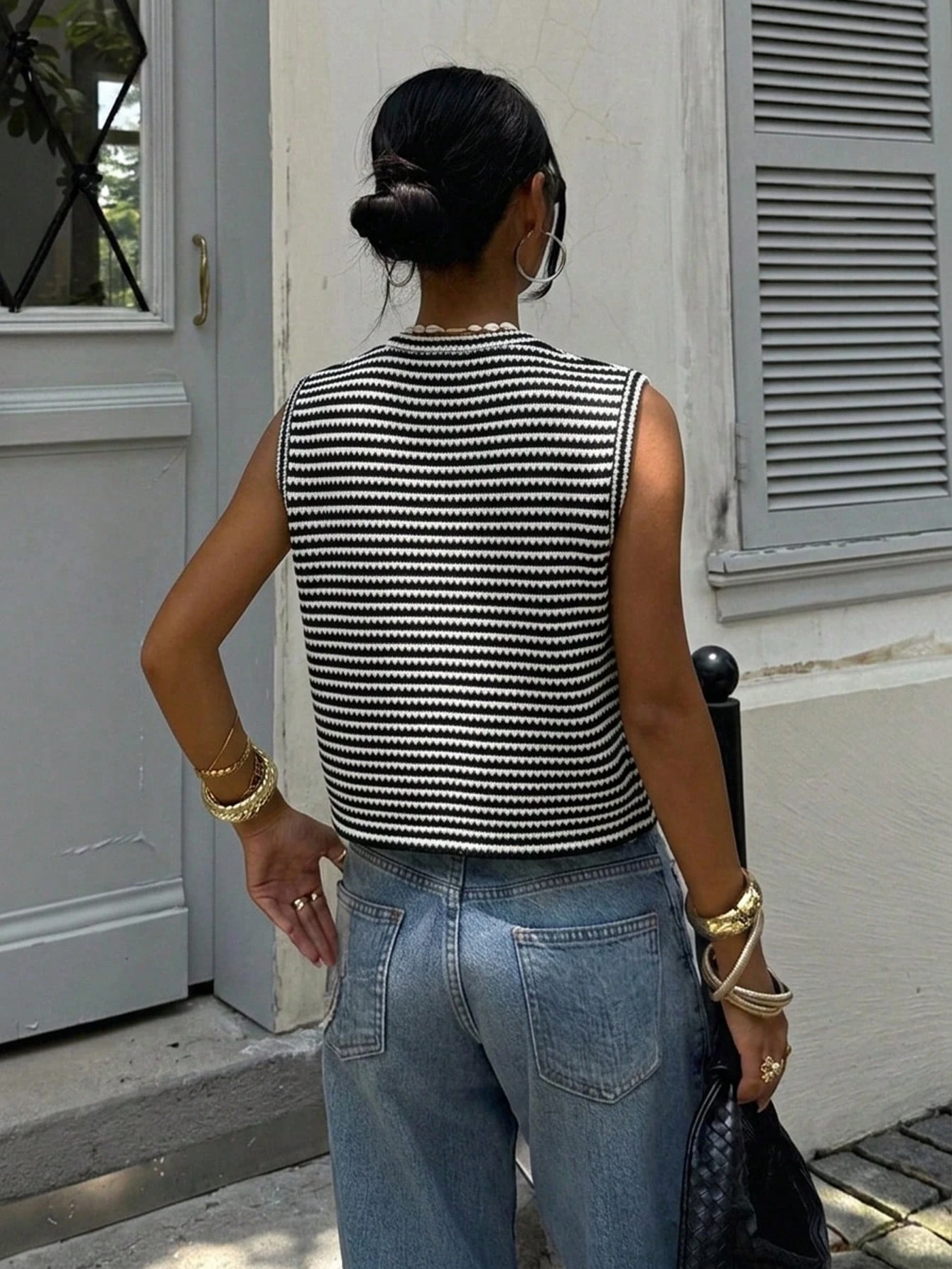 Siren Gaze Débardeur femme décontracté minimaliste à rayures noires & blanches, adapté pour l'été — vue 2