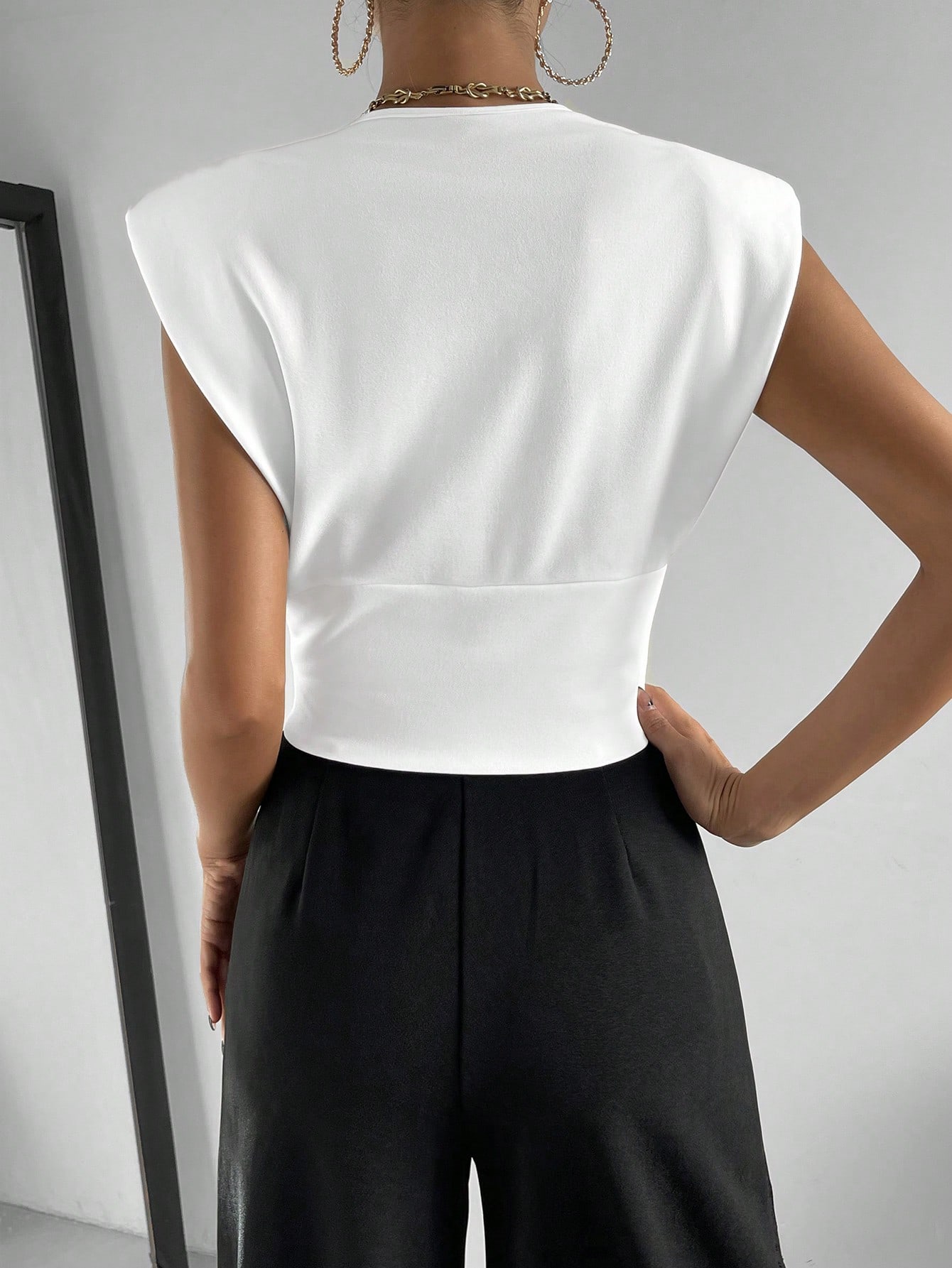 Siren Gaze T-shirt court rembourré à l'épaule pour femme, style décontracté — vue 2