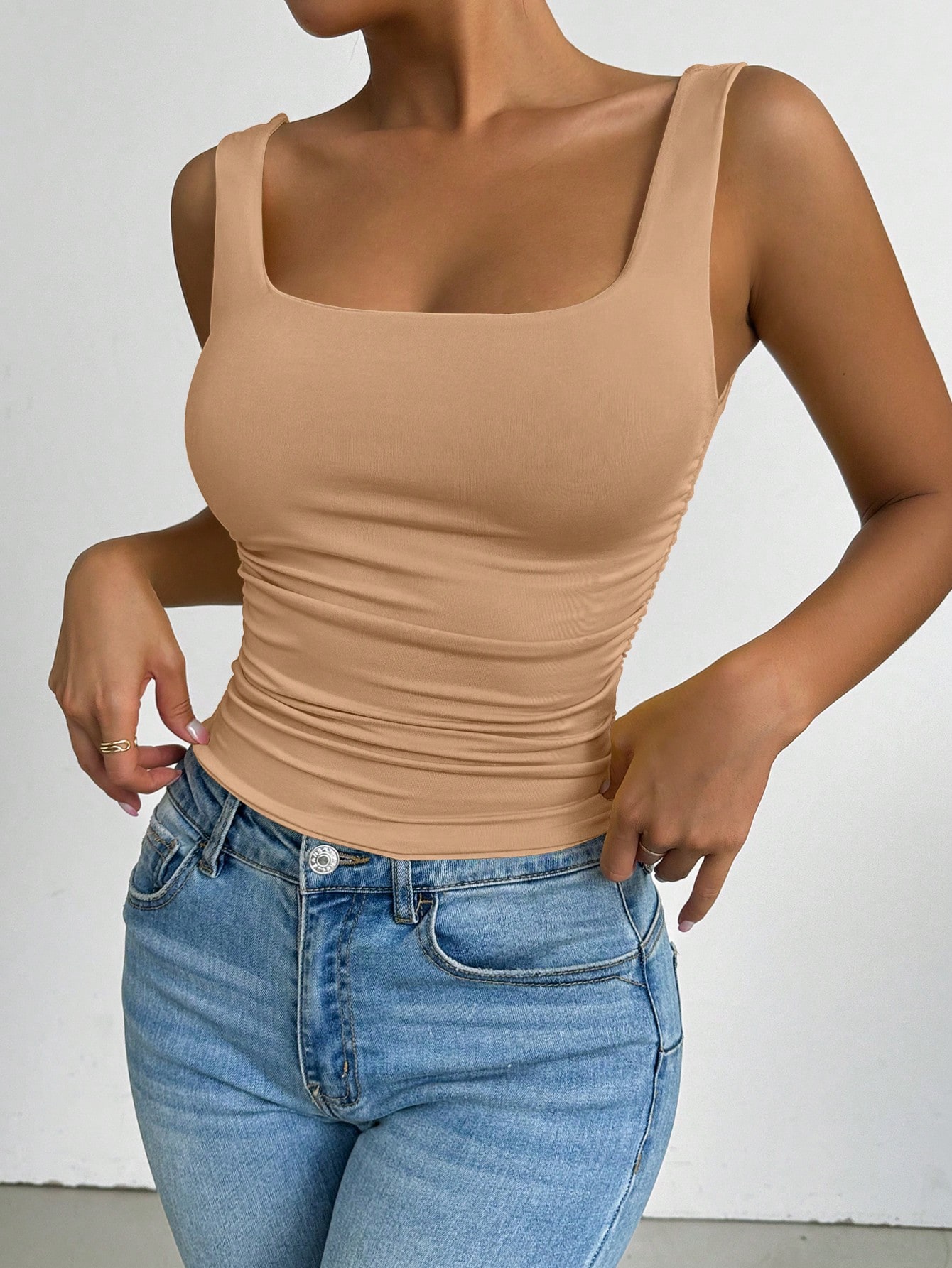 Allurite Débardeur femme unicolore à col carré simple pour usage quotidien — vue 9