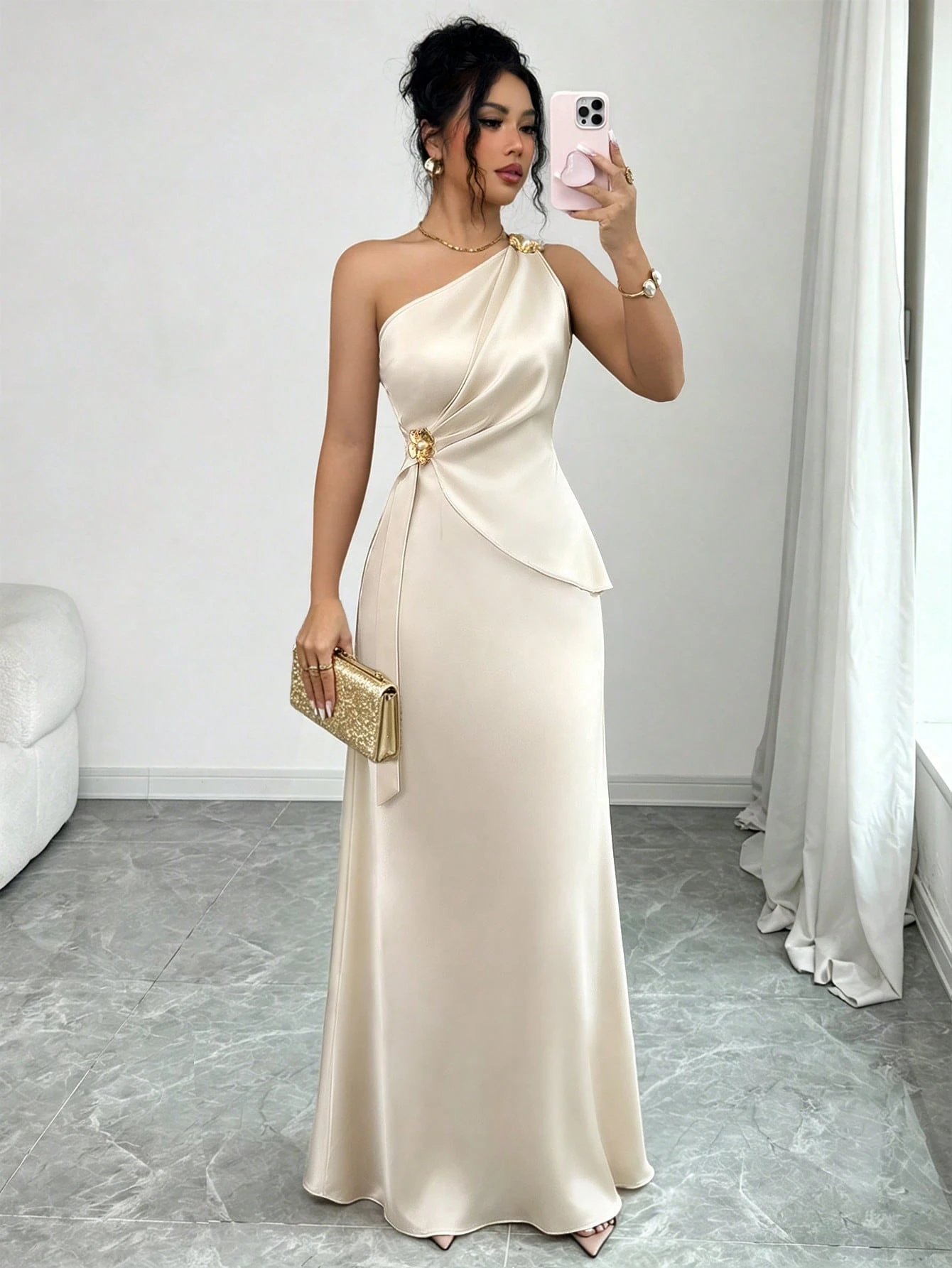 lenzga Robe moulante élégante pour femme, printemps/été, en satin, à épaule asymétrique, avec décor floral métallique, taille cintrée, champagne, pour dîner, soirée formelle, rendez-vous et mariage — vue 3