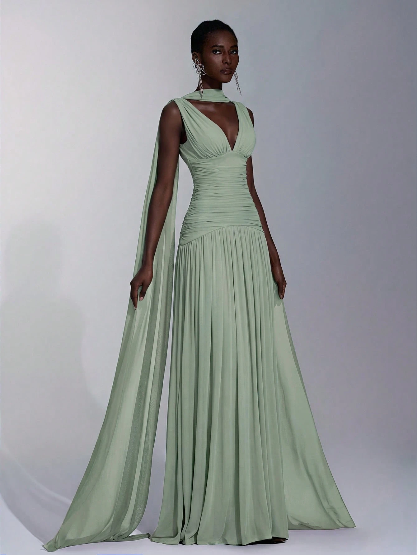 Elitara Robe de demoiselle d'honneur élégante vert armée brillant en maille — vue 12