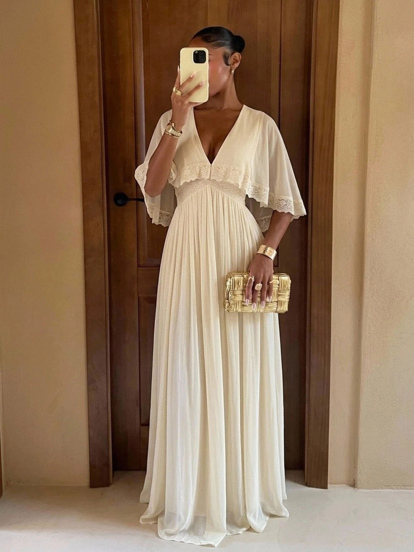 Lumalex Robe longue élégante pour femme, couleur unie avec dentelle contrastante