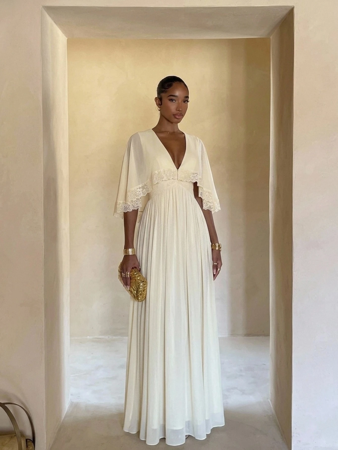 Lumalex Robe longue élégante pour femme, couleur unie avec dentelle contrastante — vue 3