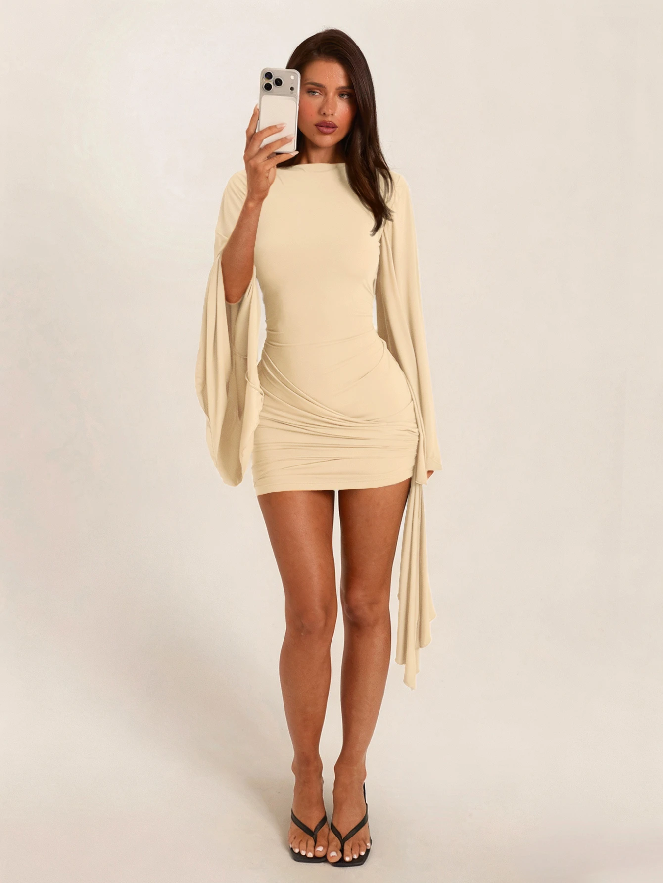 HEIN BAE Robe mini sexy ajustée à col rond, manches longues évasées et dos nu, gris unicolore, automne/hiver, robe basique, robe de festival de musique, robe d'anniversaire, robe de brunch, Y2K, soirée en boîte de nuit, rassemblement, robe de cocktail, jupe sexy de soirée en boîte de nuit, robe sexy dos nu — vue 11