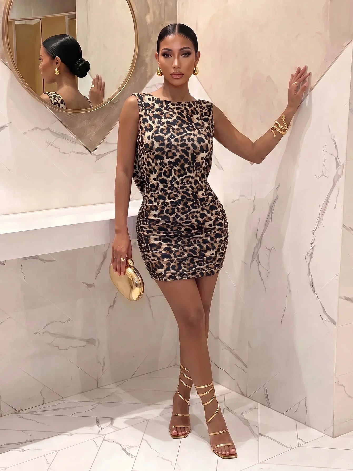 Slaydiva Robe mini sexy sans manches à imprimé léopard dos nu avec décoration — vue 6