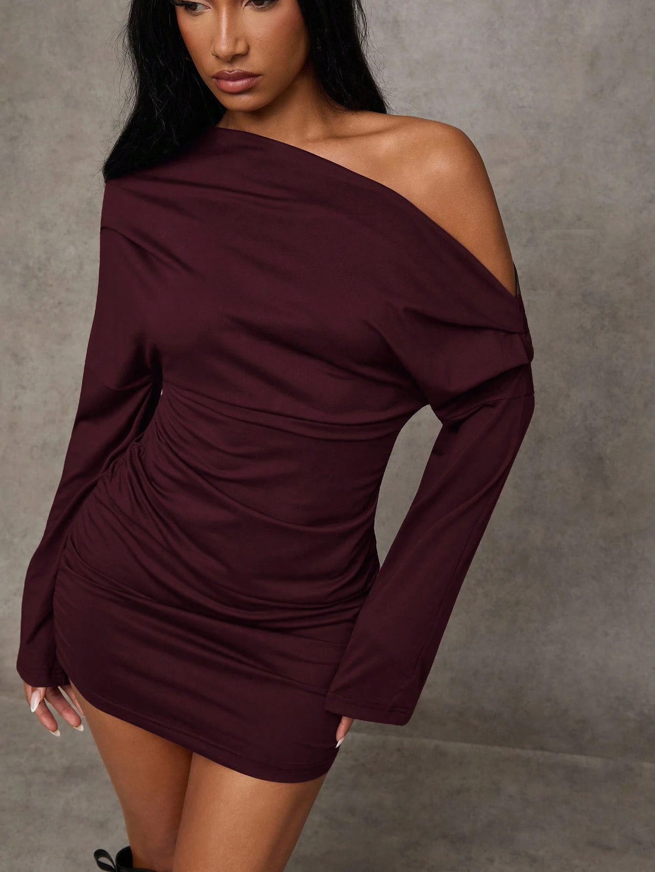 SHEIN BAE Robe mini asymétrique de couleur unie sexy pour femmes — vue 5