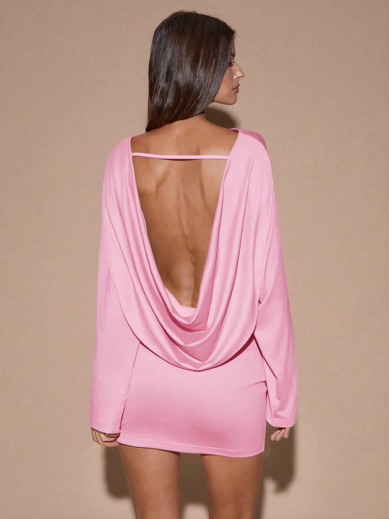 SHEIN BAE Robe mini dos nu pour femme, blanc cassé, automne, élégante, sexy et chic, pour soirée, club, cocktail, rendez-vous et mariage, manches longues, décolleté plongeant, coupe ample, unie — vue 18