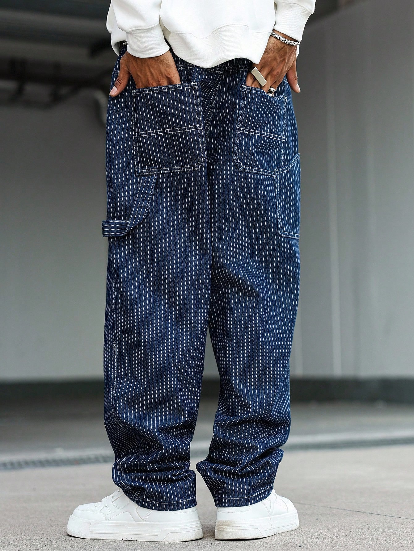 QuarKem Jeans décontractés pour hommes à rayures verticales et multi-poches, mode de rue — vue 3
