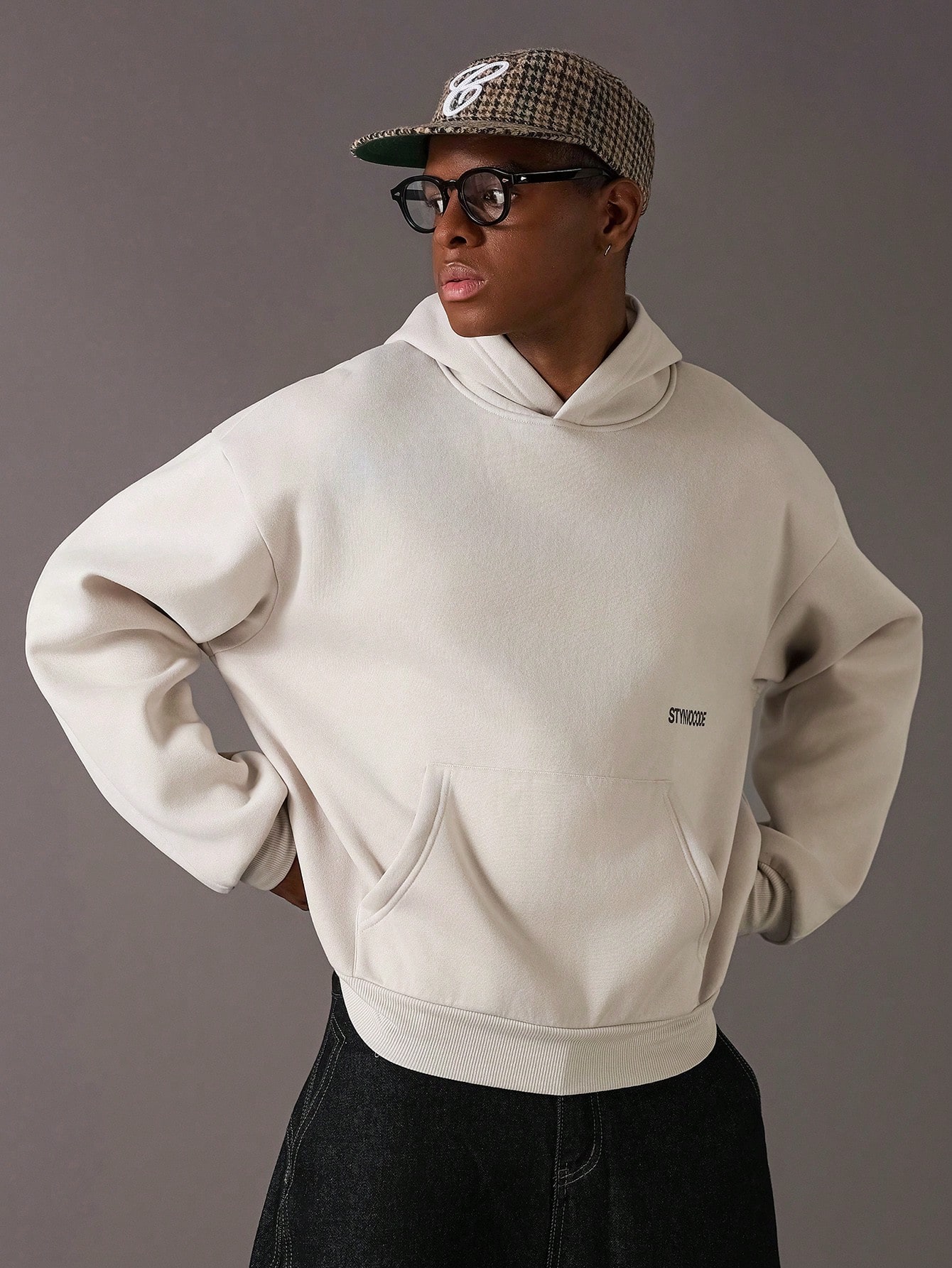 STYNVO sweat-shirt à capuche décontracté à manches longues avec poche et imprimé lettres — vue 2