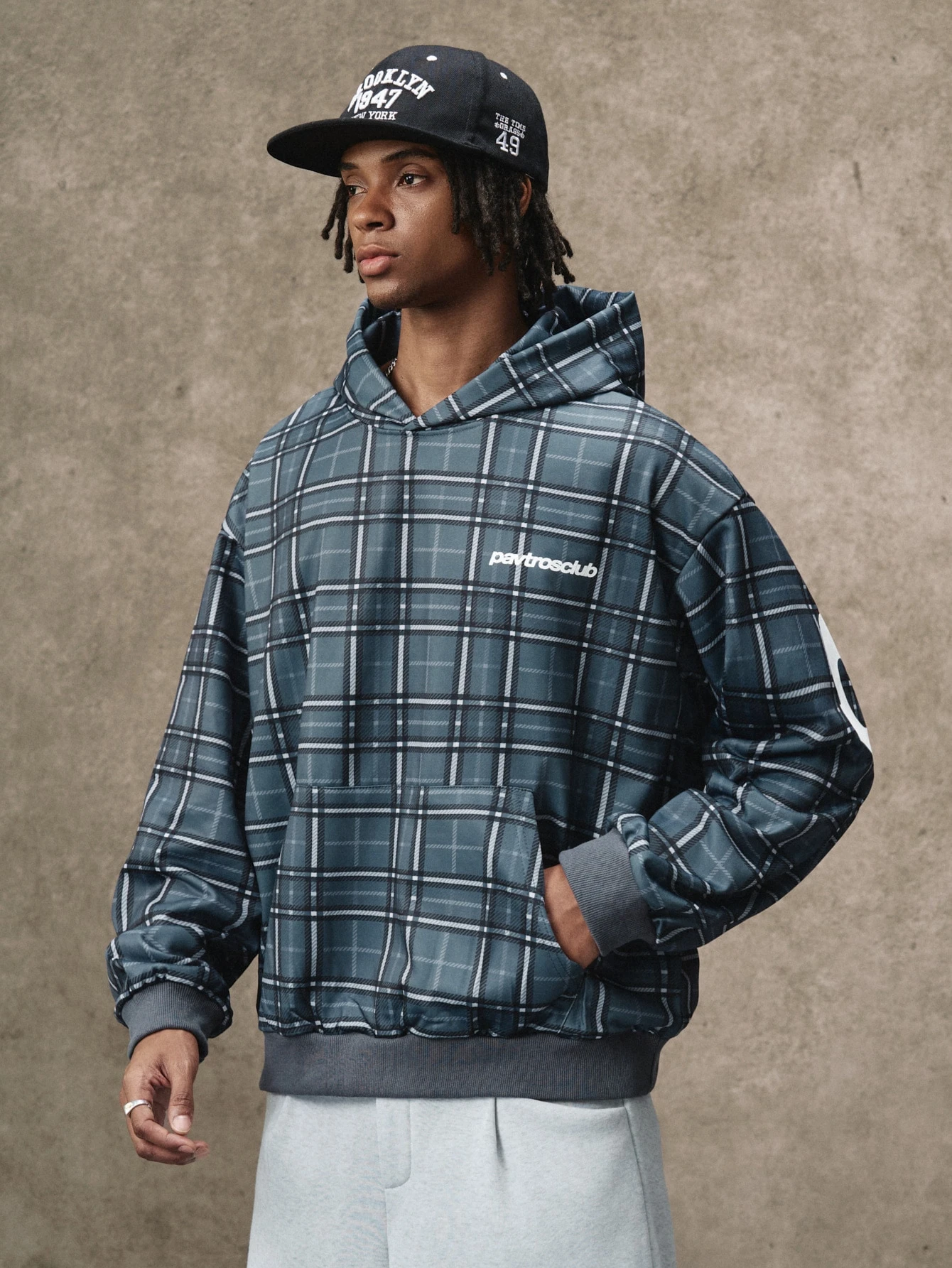STYNVO sweat-shirt à capuche décontracté à manches longues avec poche et imprimé lettres — vue 9