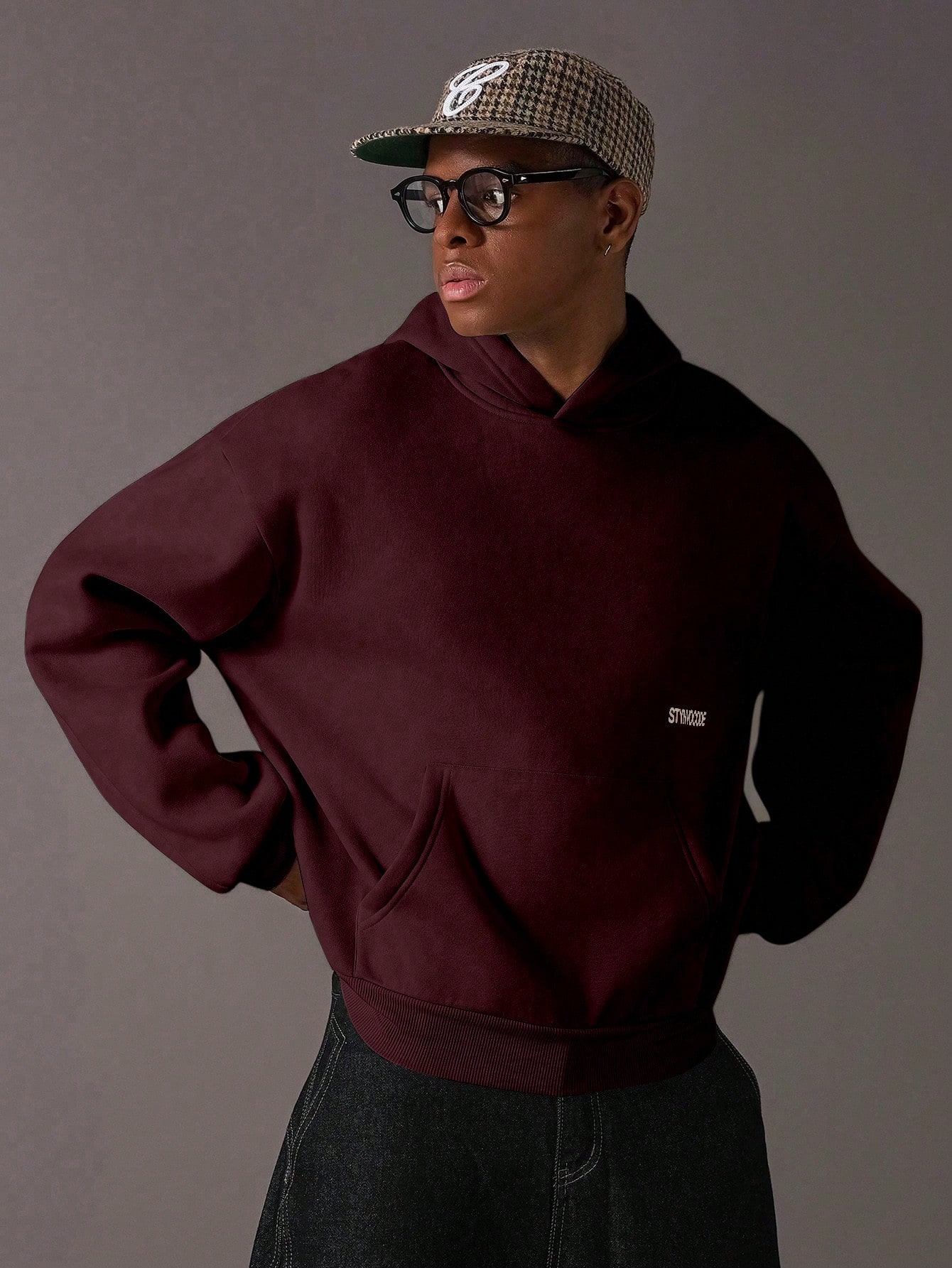 STYNVO sweat-shirt à capuche décontracté à manches longues avec poche et imprimé lettres — vue 17