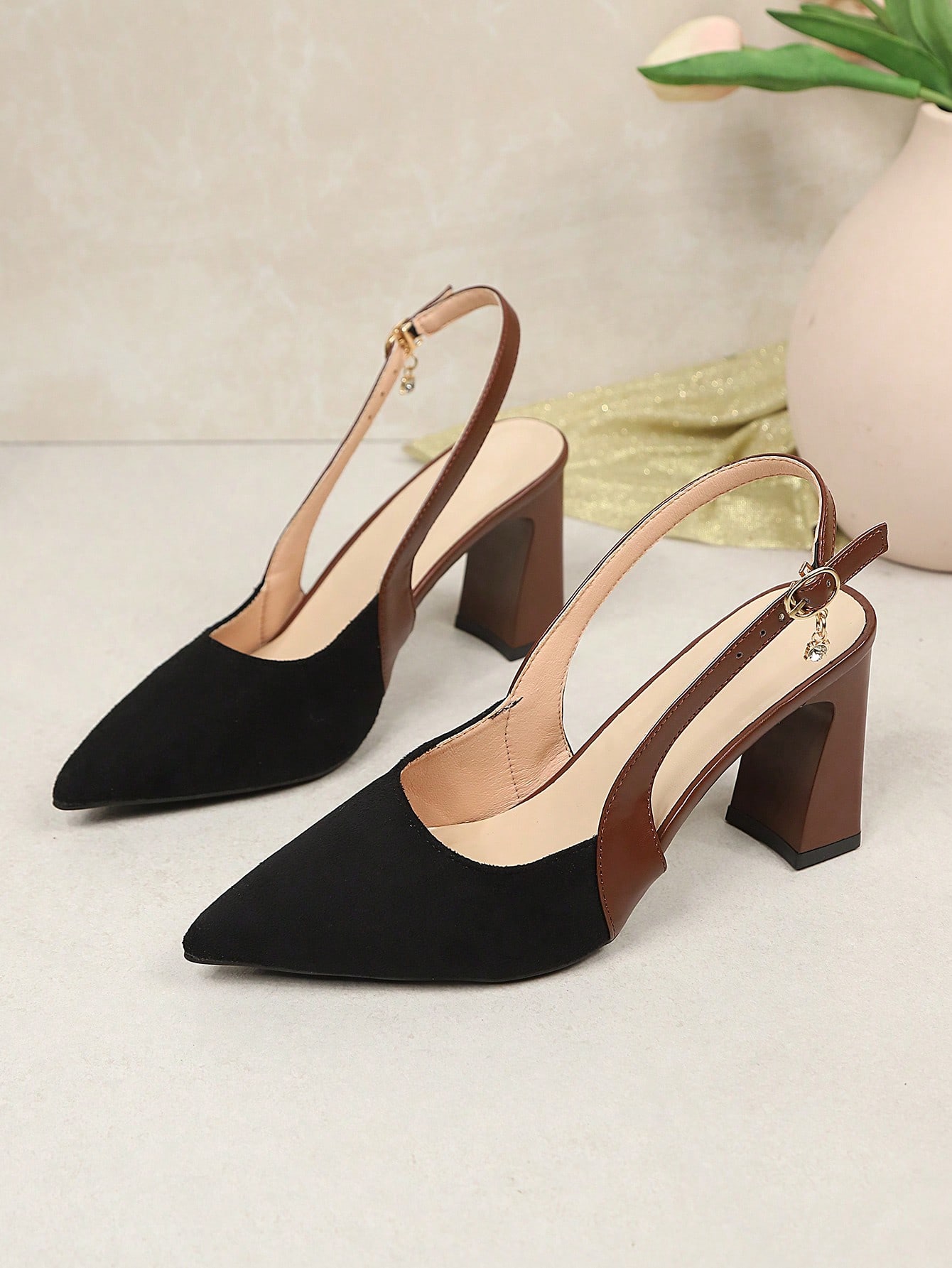 1 paire de sandales à talons hauts noires pour femmes grande taille, en tissu suédé PU de — vue 2