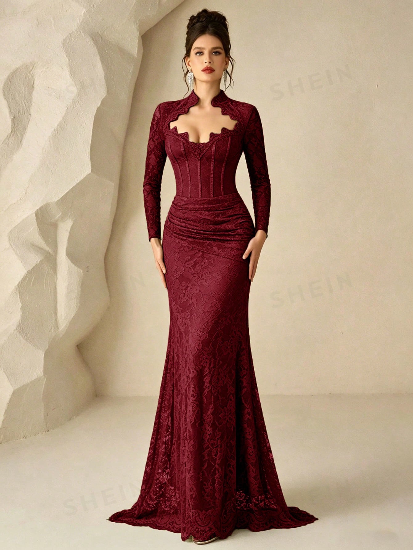Coutiva Robe de soirée longue élégante et romantique en dentelle pour femmes, design — vue 4