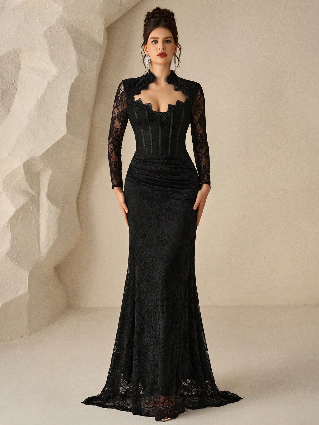 Coutiva Robe de soirée longue élégante et romantique en dentelle pour femmes, design — vue 2