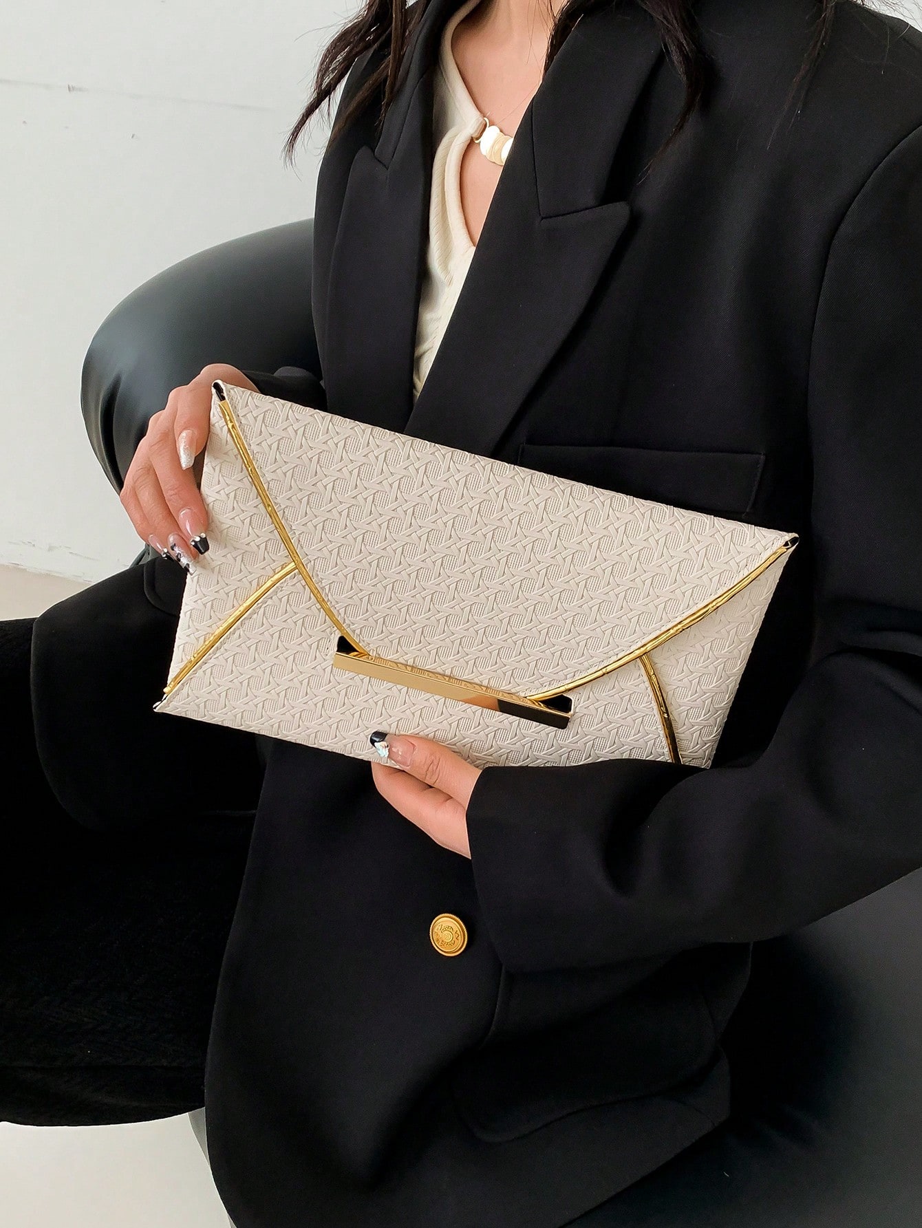 Portefeuille pochette enveloppe femme de texture tressée carrée en PU de couleur unie, — vue 2