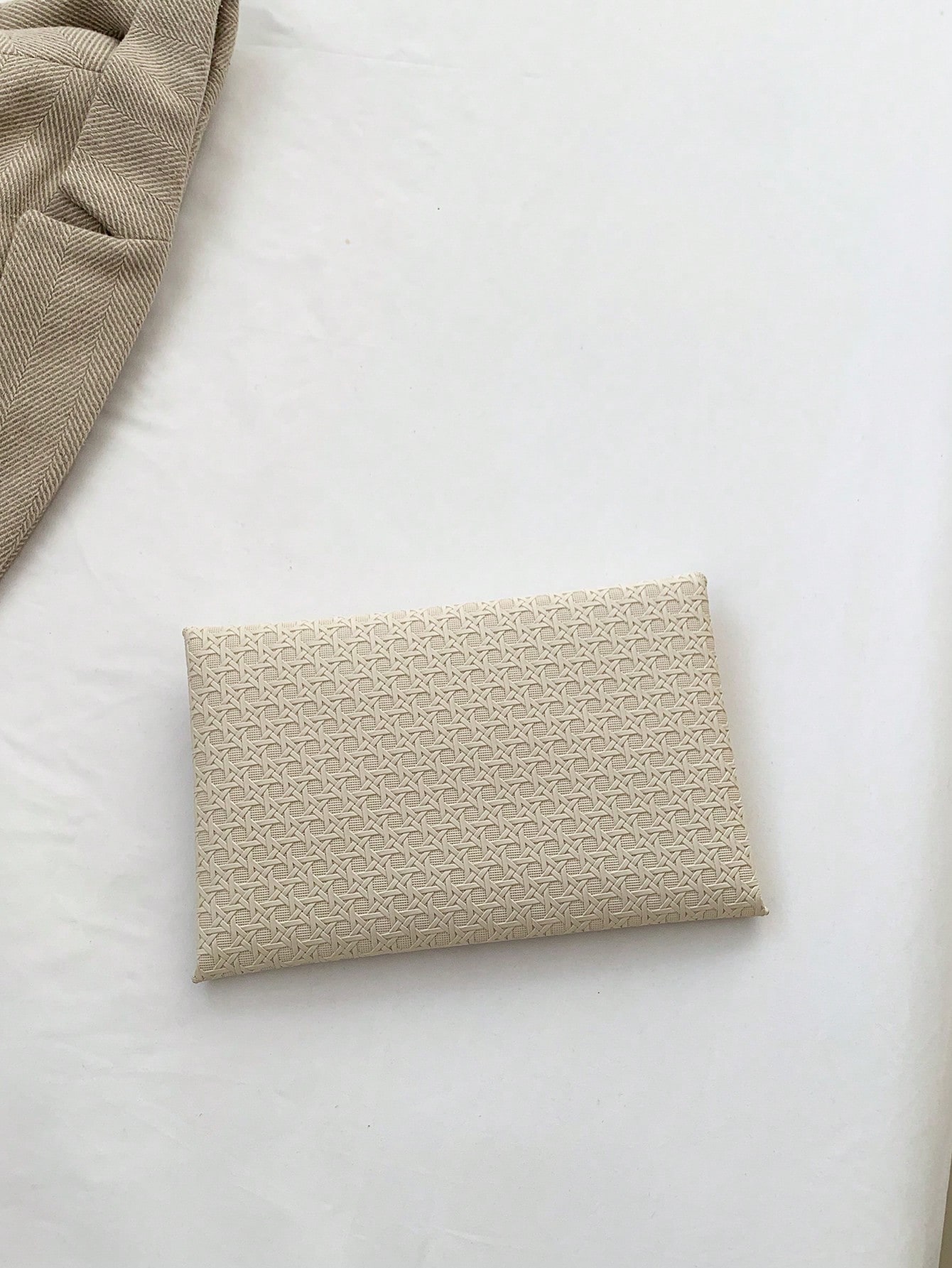 Portefeuille pochette enveloppe femme de texture tressée carrée en PU de couleur unie, — vue 8