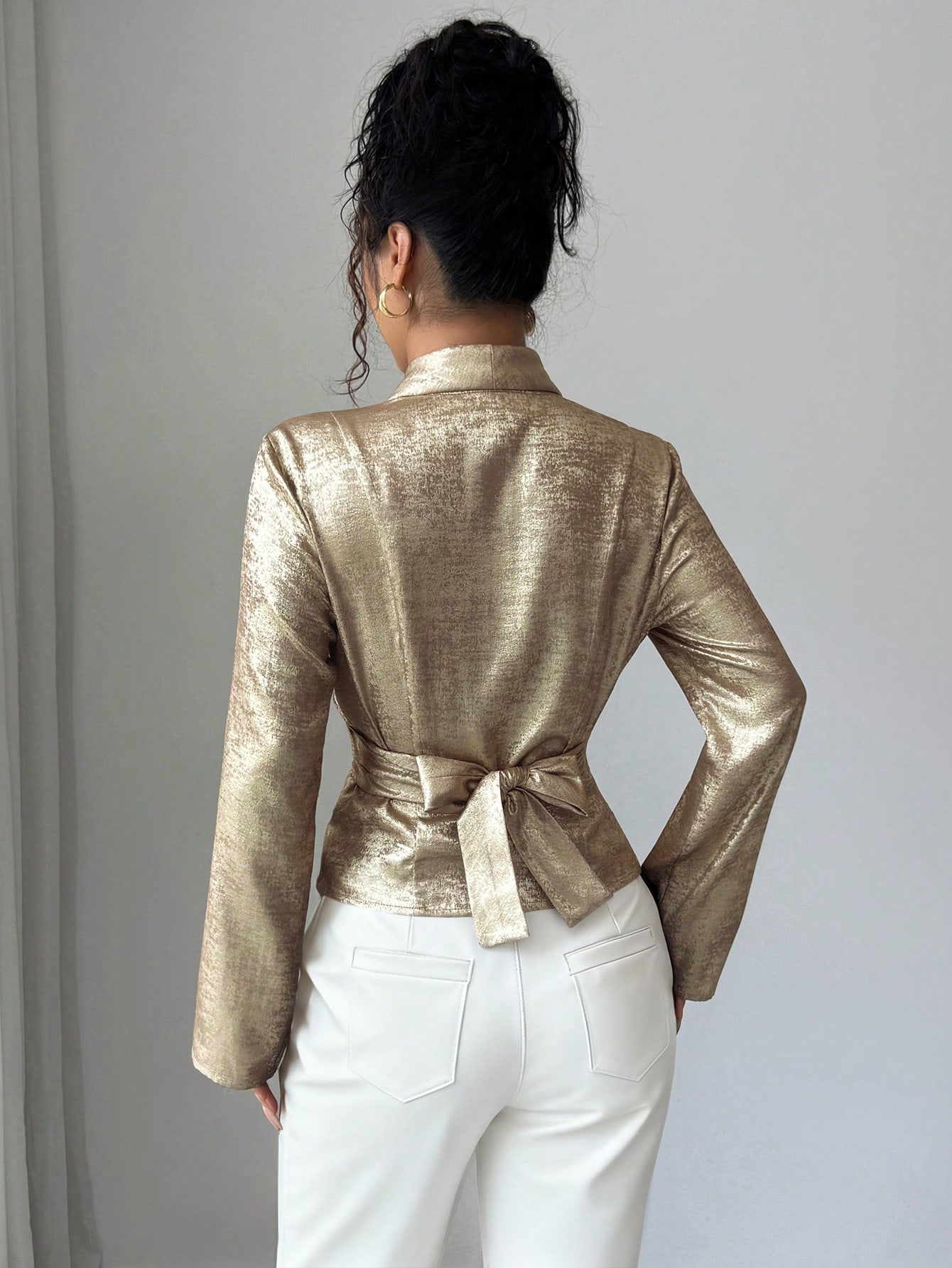 Elenzga Top chemise pour femme avec ceinture nouée, col croisé et manches évasées, — vue 4