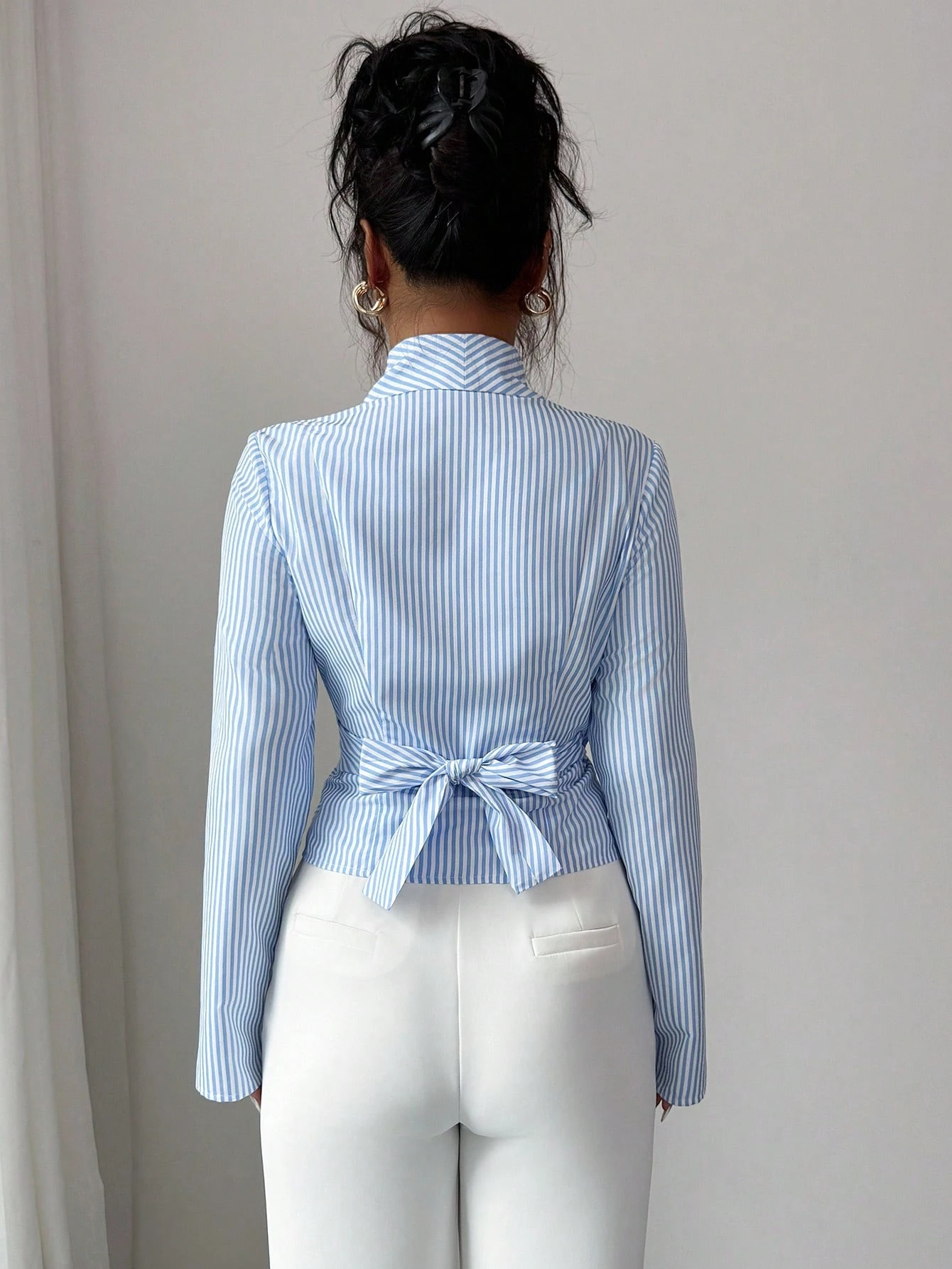 Elenzga Top chemise pour femme avec ceinture nouée, col croisé et manches évasées, — vue 6