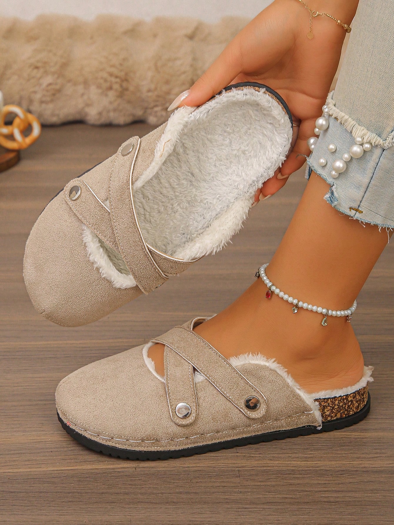 Nouvelles mules plates classiques de mode pour femmes automne/hiver, mules en daim beige — vue 3