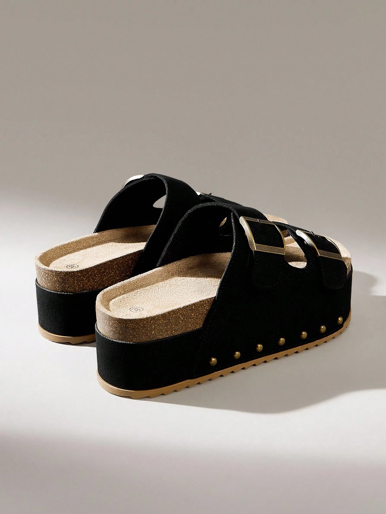 Solecia Nouvelles sandales d'été pour femmes avec boucle métallique et rivets, à bout — vue 6