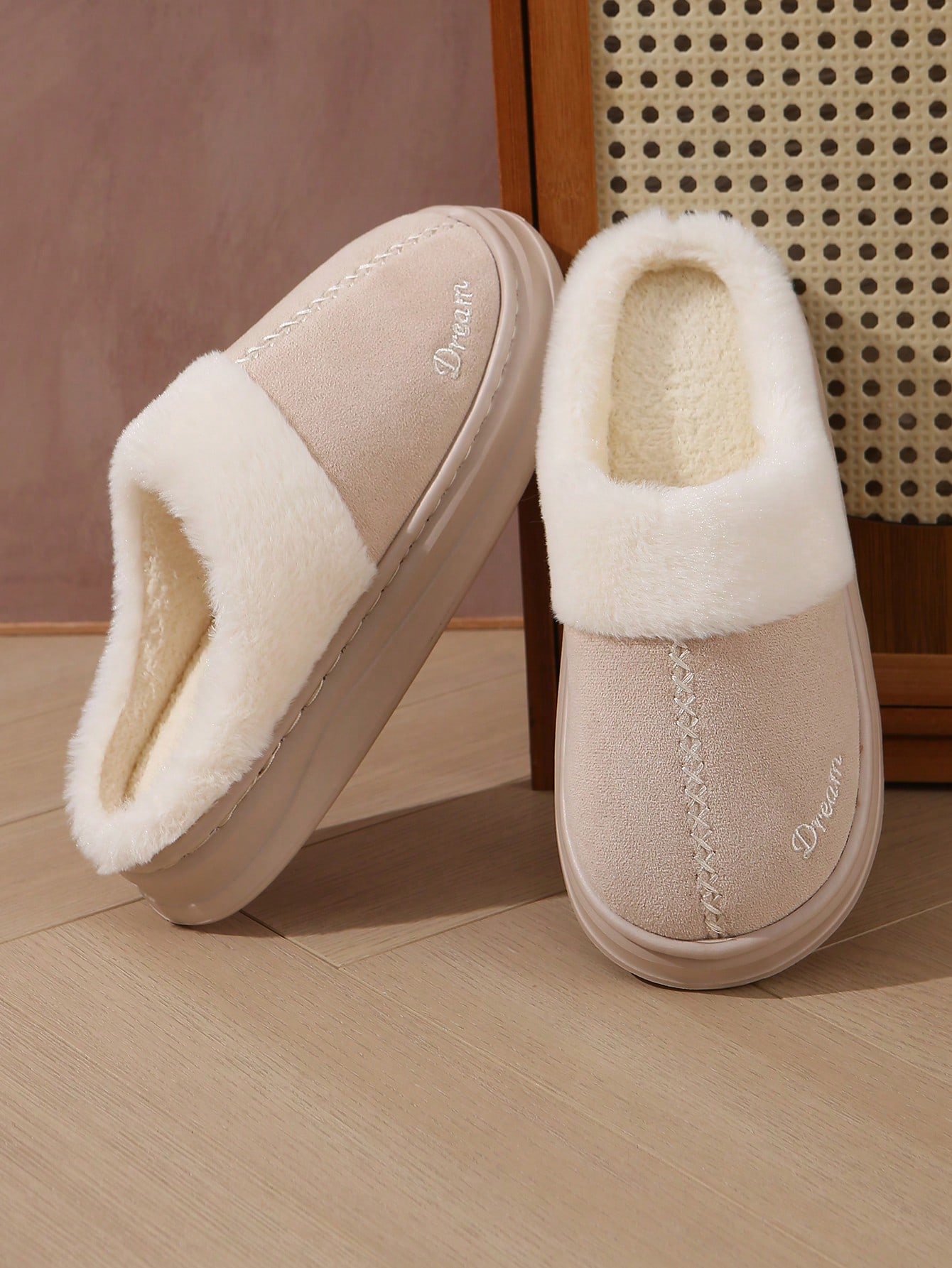 Pantoufles fermées en peluche, pantoufles chaudes pour femmes pour l'automne/l'hiver,
