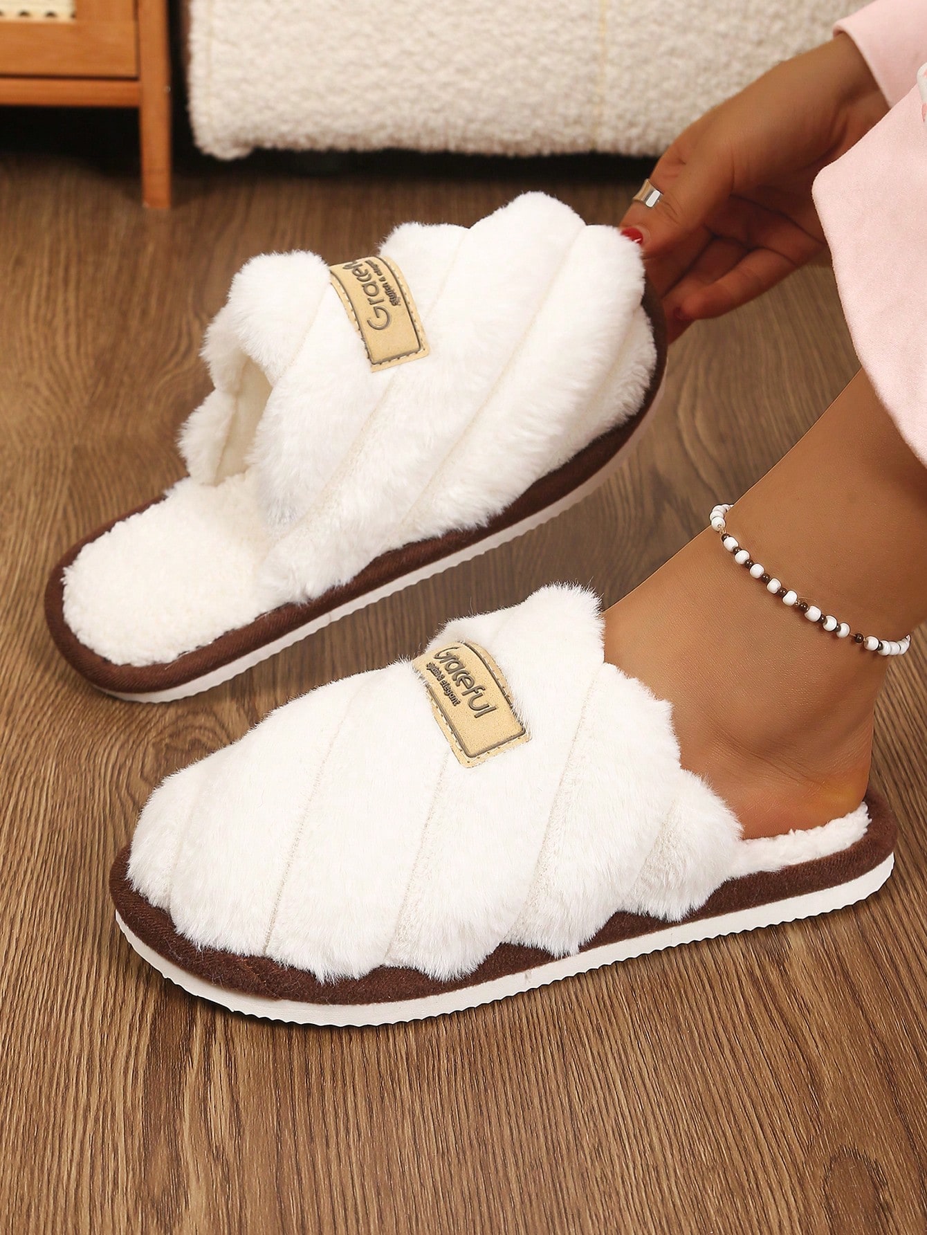 Pantoufles épaisses à rayures et lettres moelleuses pour femmes, chaussures d'intérieur — vue 11