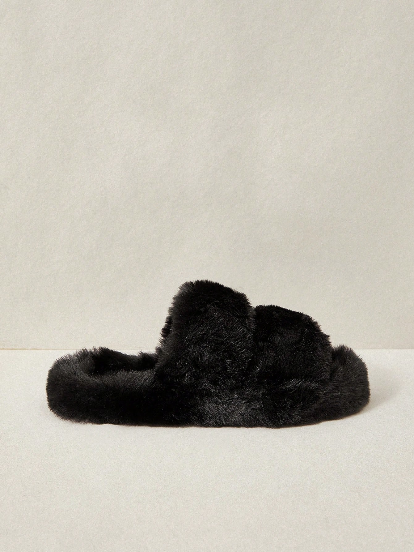 Cuccoo Pantoufles de maison pour femmes, pincées, en peluche, avec broderie de cerise, — vue 13