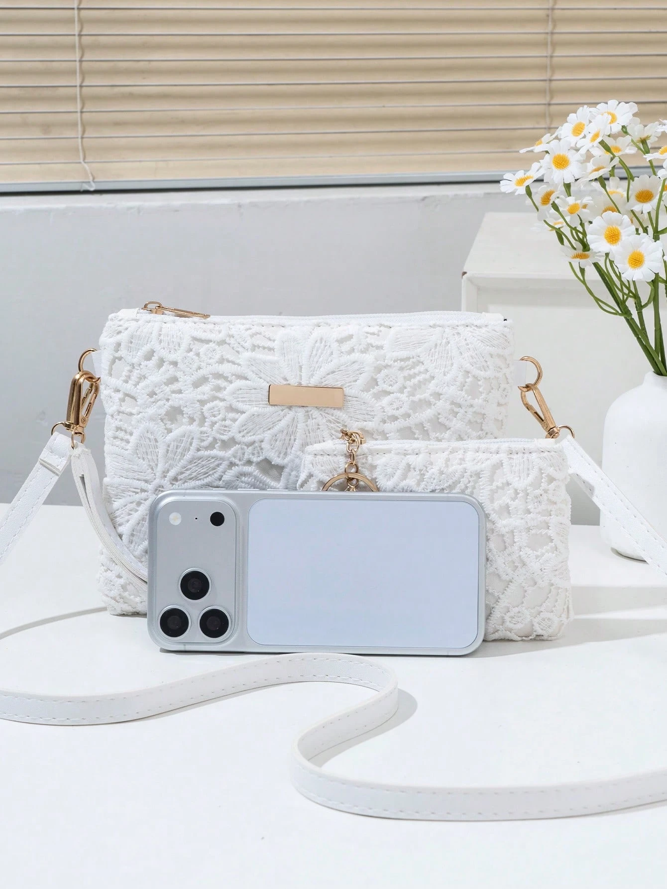 Ensemble 2 pièces avec petit portefeuille, sac à main tressé ajouré à motif floral, — vue 7