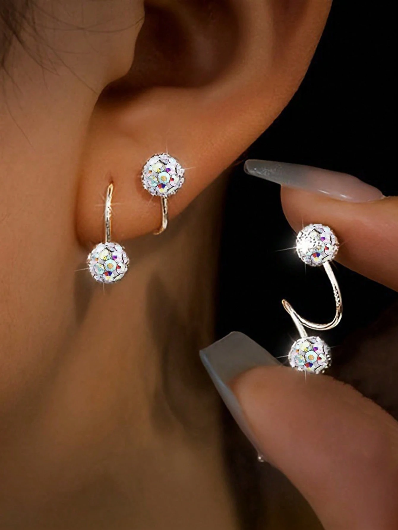 1 paire de boucles d'oreilles à boule de strass avec fermeture à vis double tête de style — vue 2