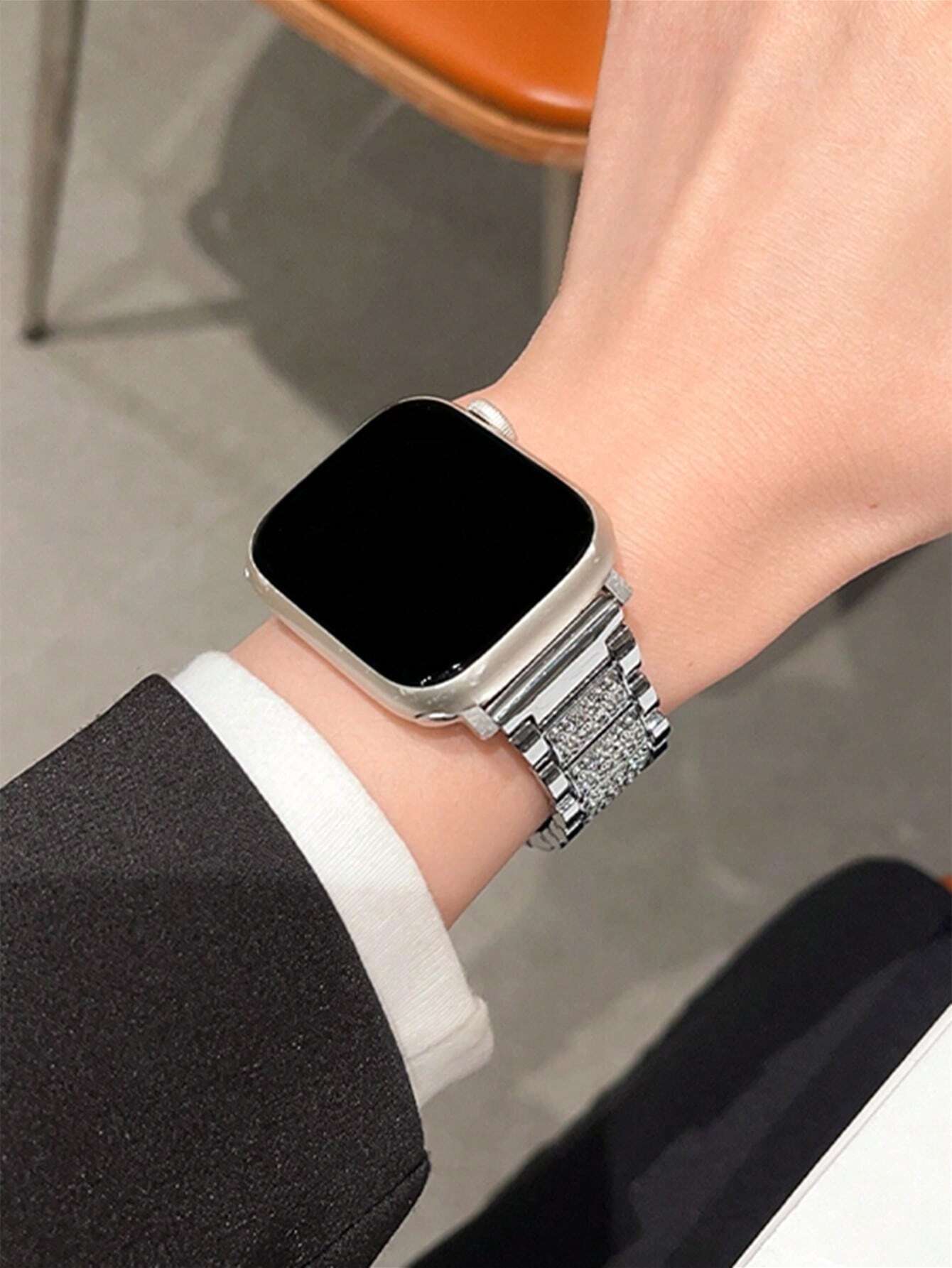 Bracelet de montre métallique entièrement serti de cristaux, compatible avec Apple Watch — vue 6