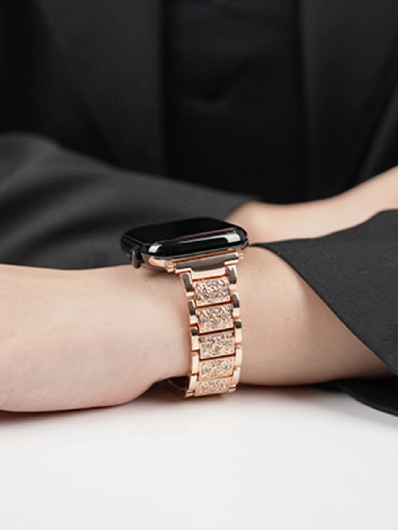 Bracelet de montre métallique entièrement serti de cristaux, compatible avec Apple Watch — vue 7