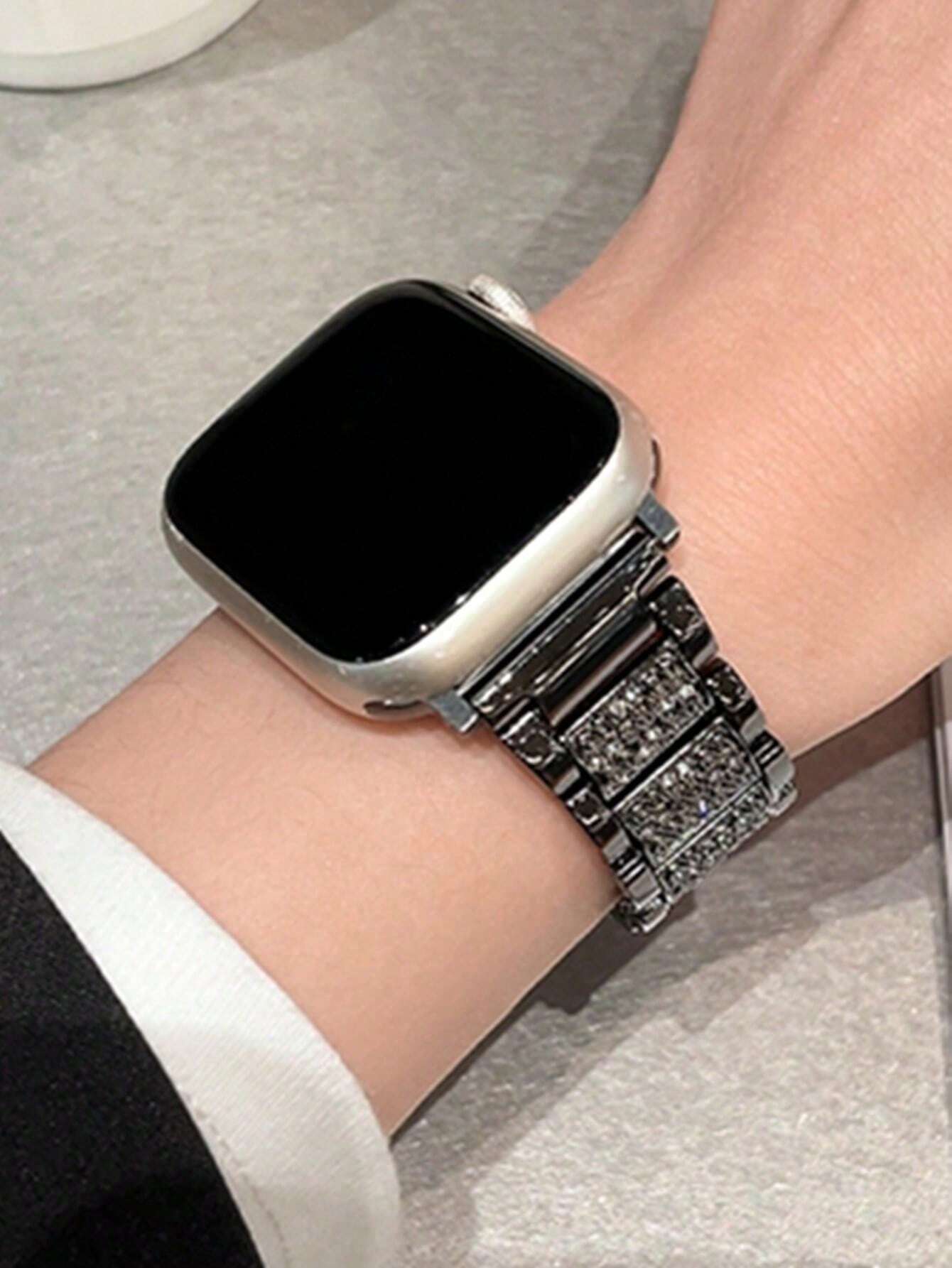 Bracelet de montre métallique entièrement serti de cristaux, compatible avec Apple Watch — vue 9