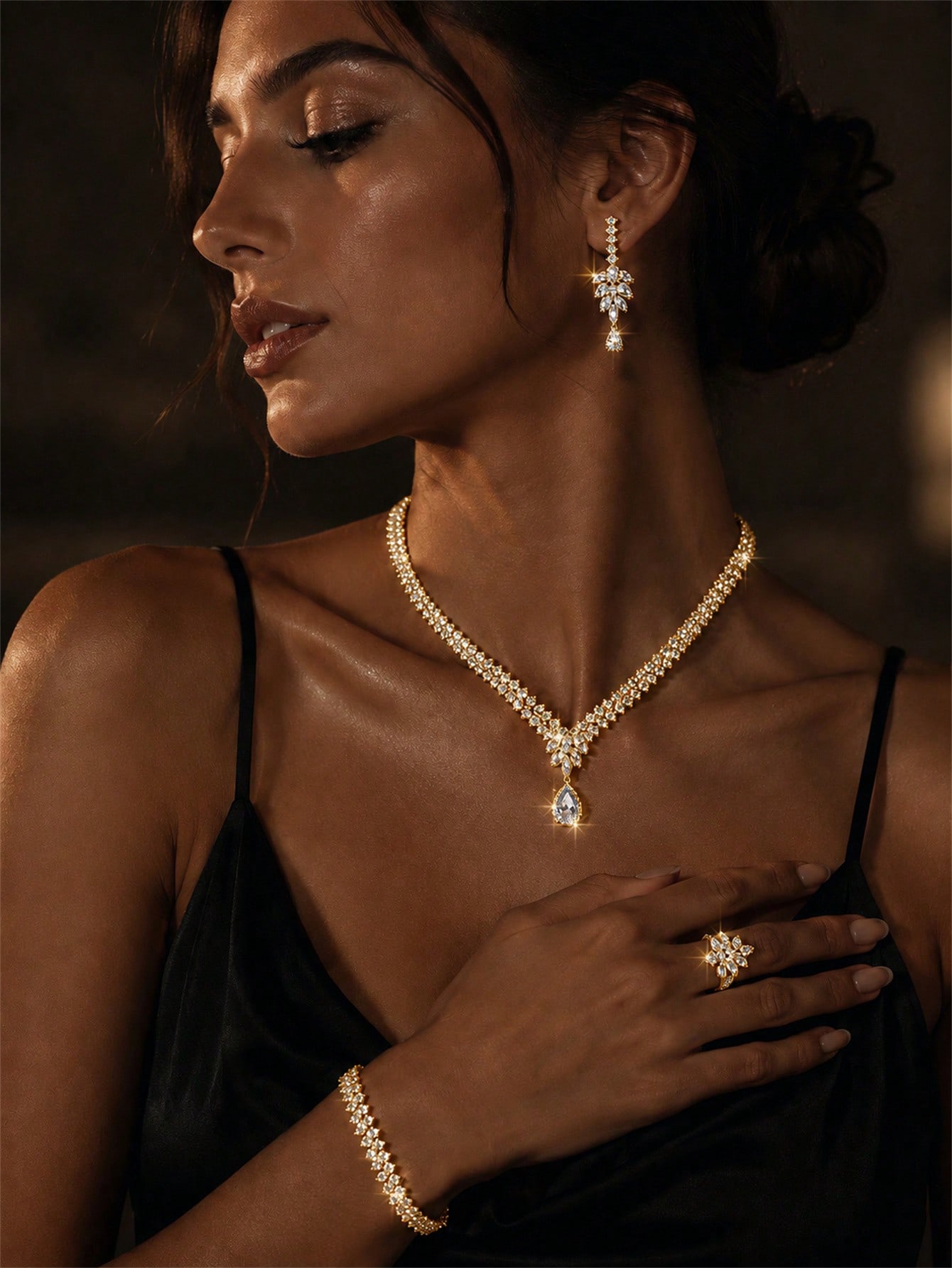 Ensemble de colliers en cristal de luxe étincelants, accessoires de bijoux pour robe de — vue 5