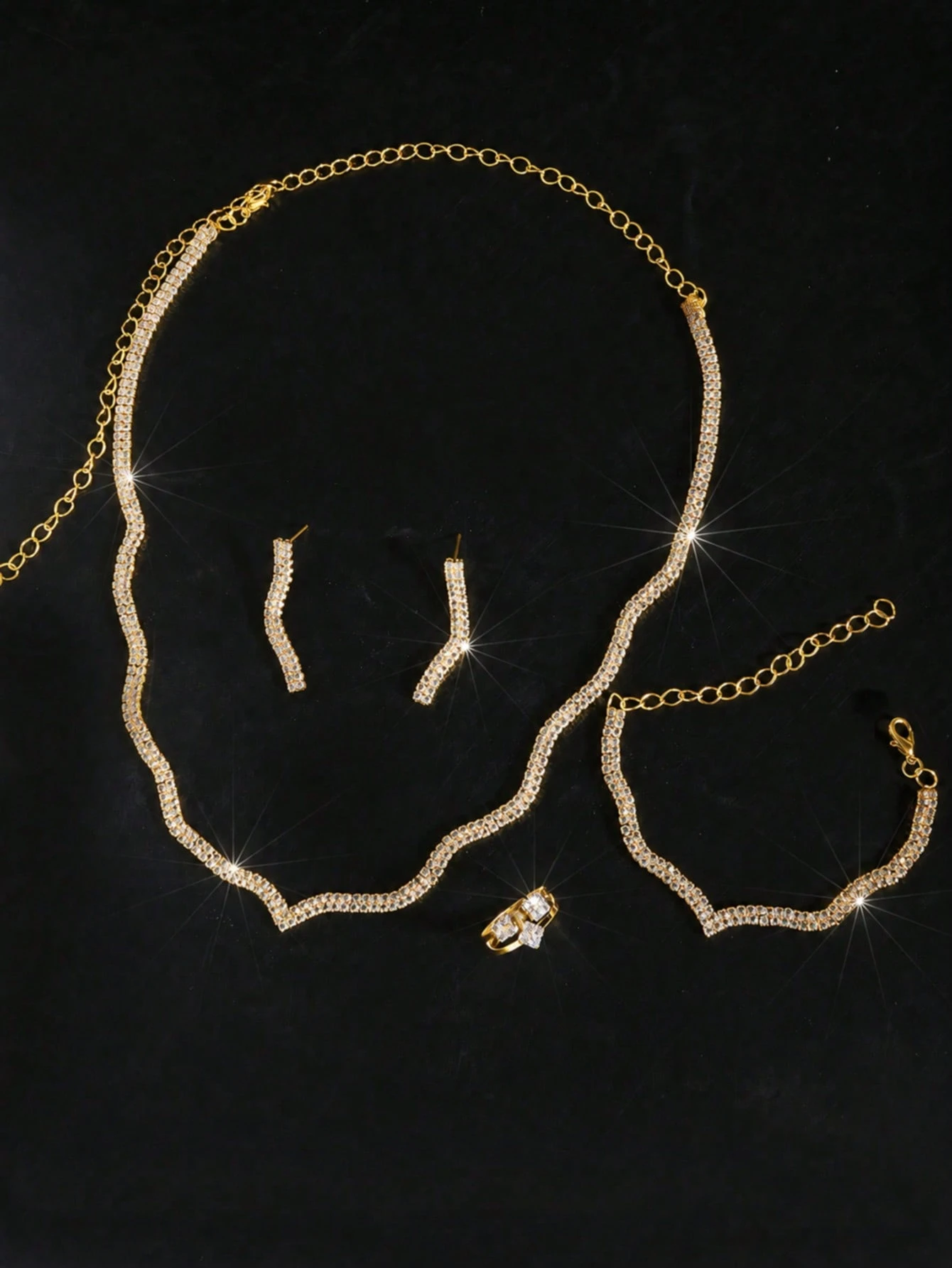 Ensemble de colliers en cristal de luxe étincelants, accessoires de bijoux pour robe de — vue 3