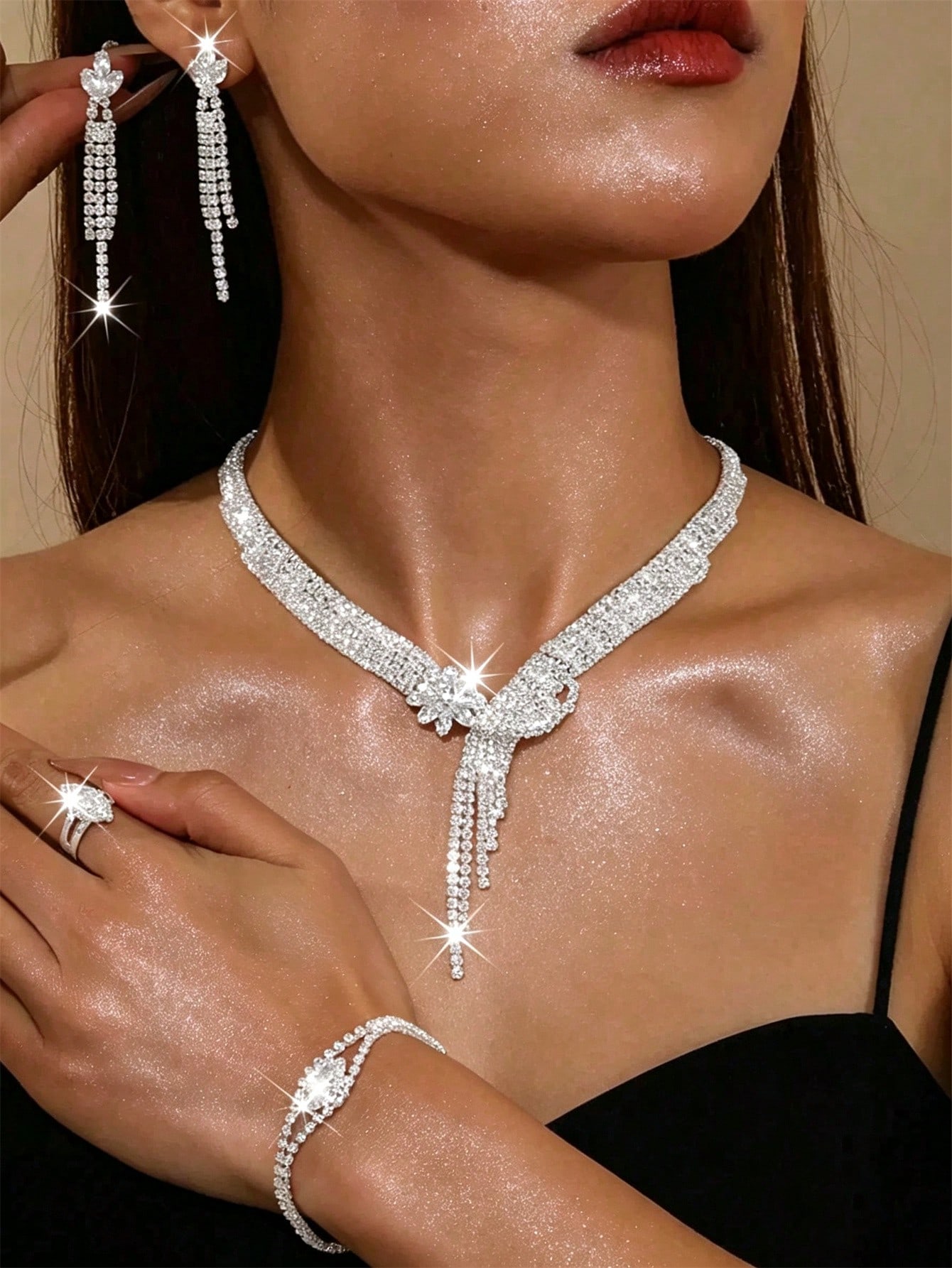 Ensemble de colliers en cristal de luxe étincelants, accessoires de bijoux pour robe de — vue 10