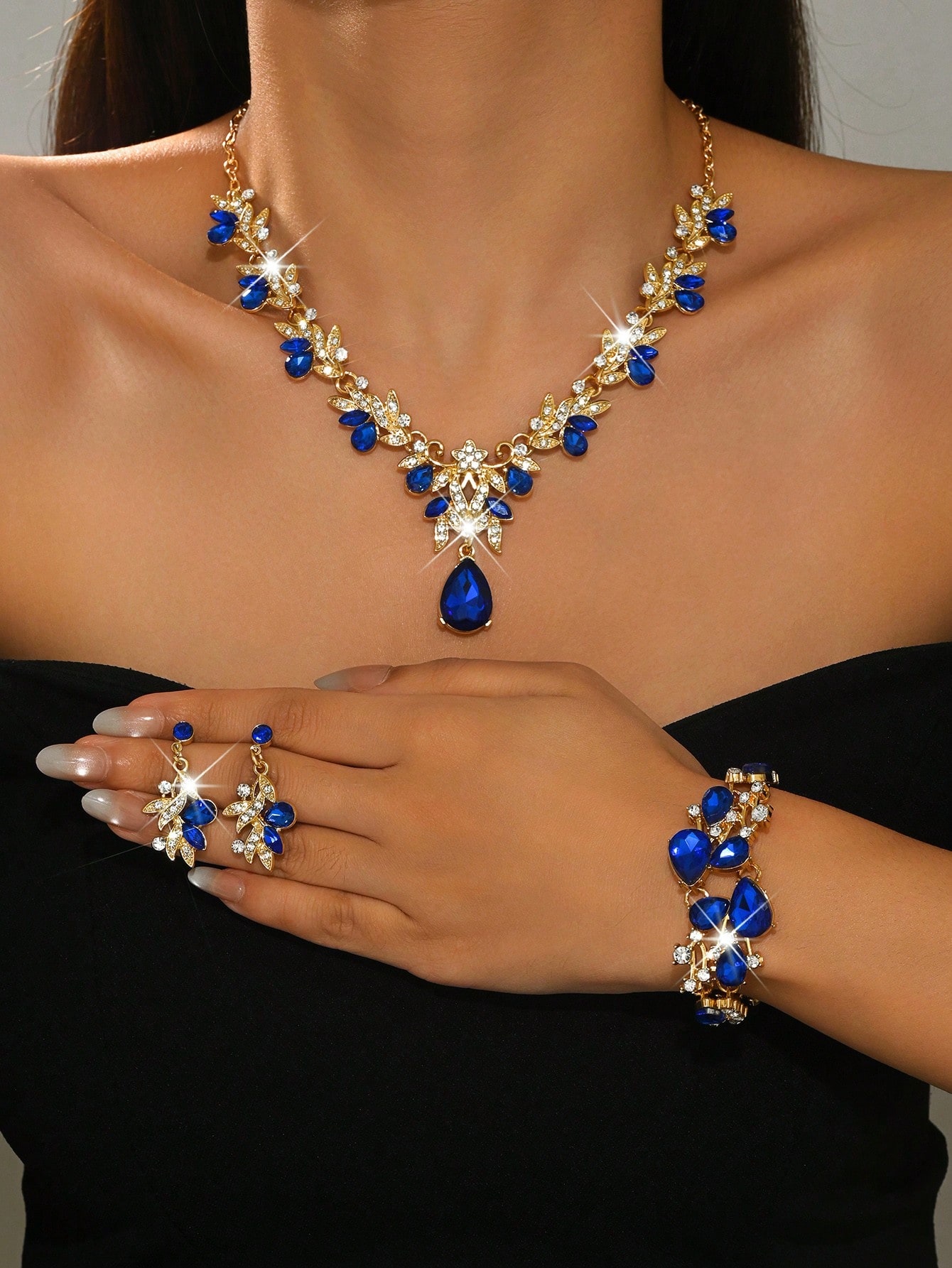 Ensemble de bijoux de mode comprenant un collier et des boucles d'oreilles brillants avec — vue 7