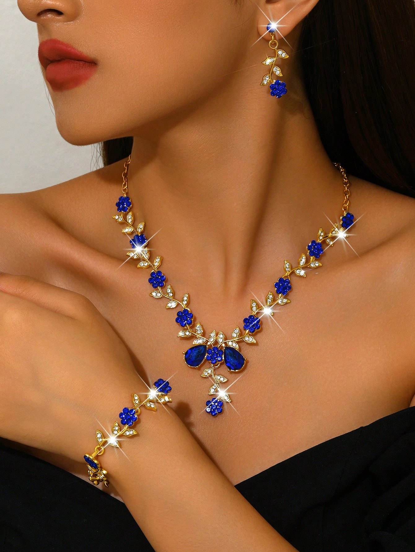 Ensemble de bijoux de mode comprenant un collier et des boucles d'oreilles brillants avec — vue 10