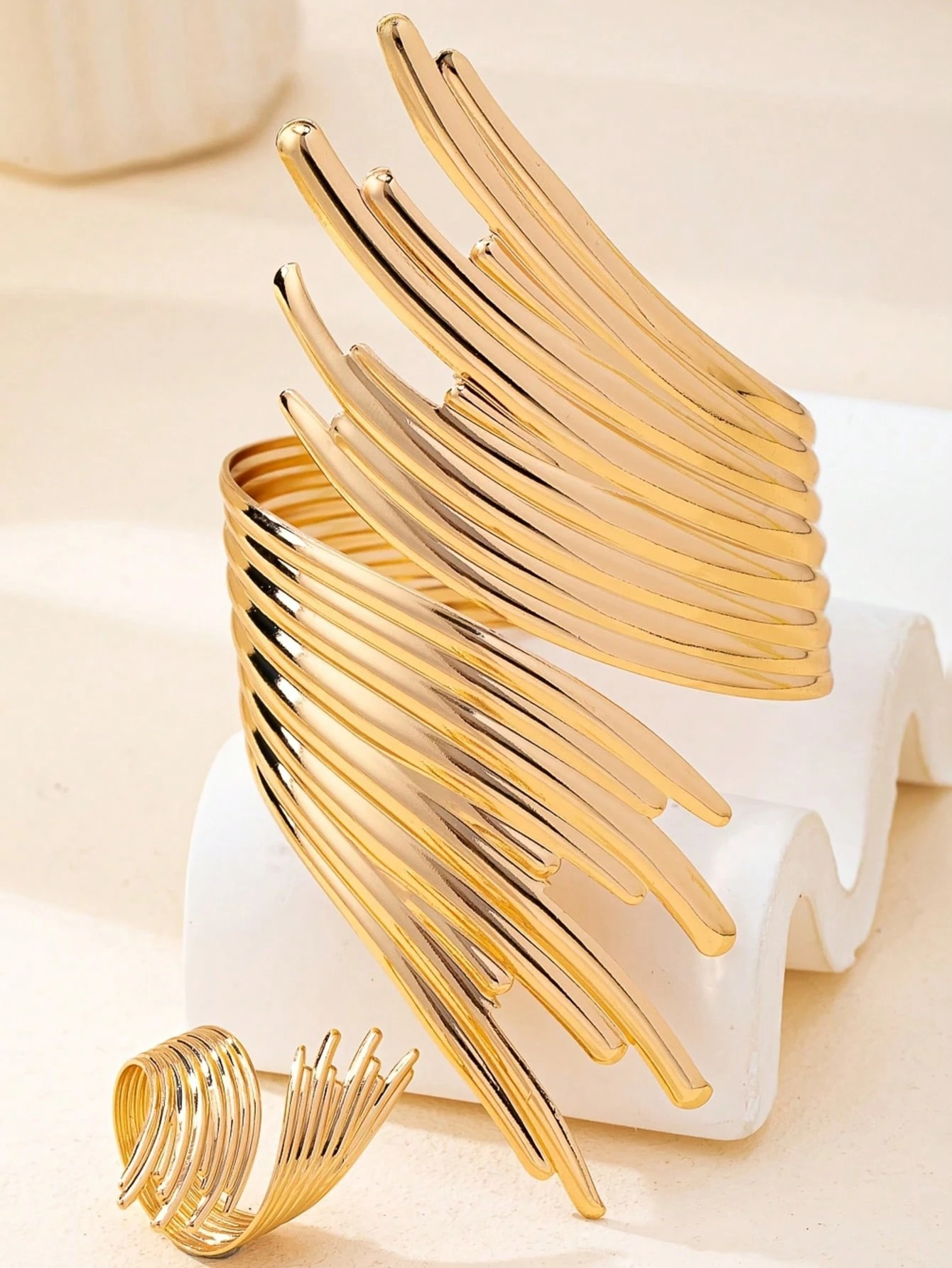 /Ensemble Bracelet et Bague à Ailes Texturées Style Européen et Américain Mode — vue 3
